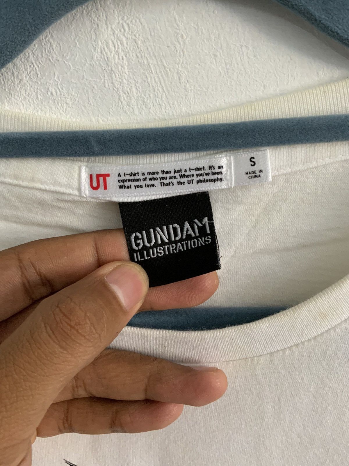 Uniqlo Uniqlo Gundam Illustrations Tee Size US S / EU 44-46 / 1 - 8 Thumbnail