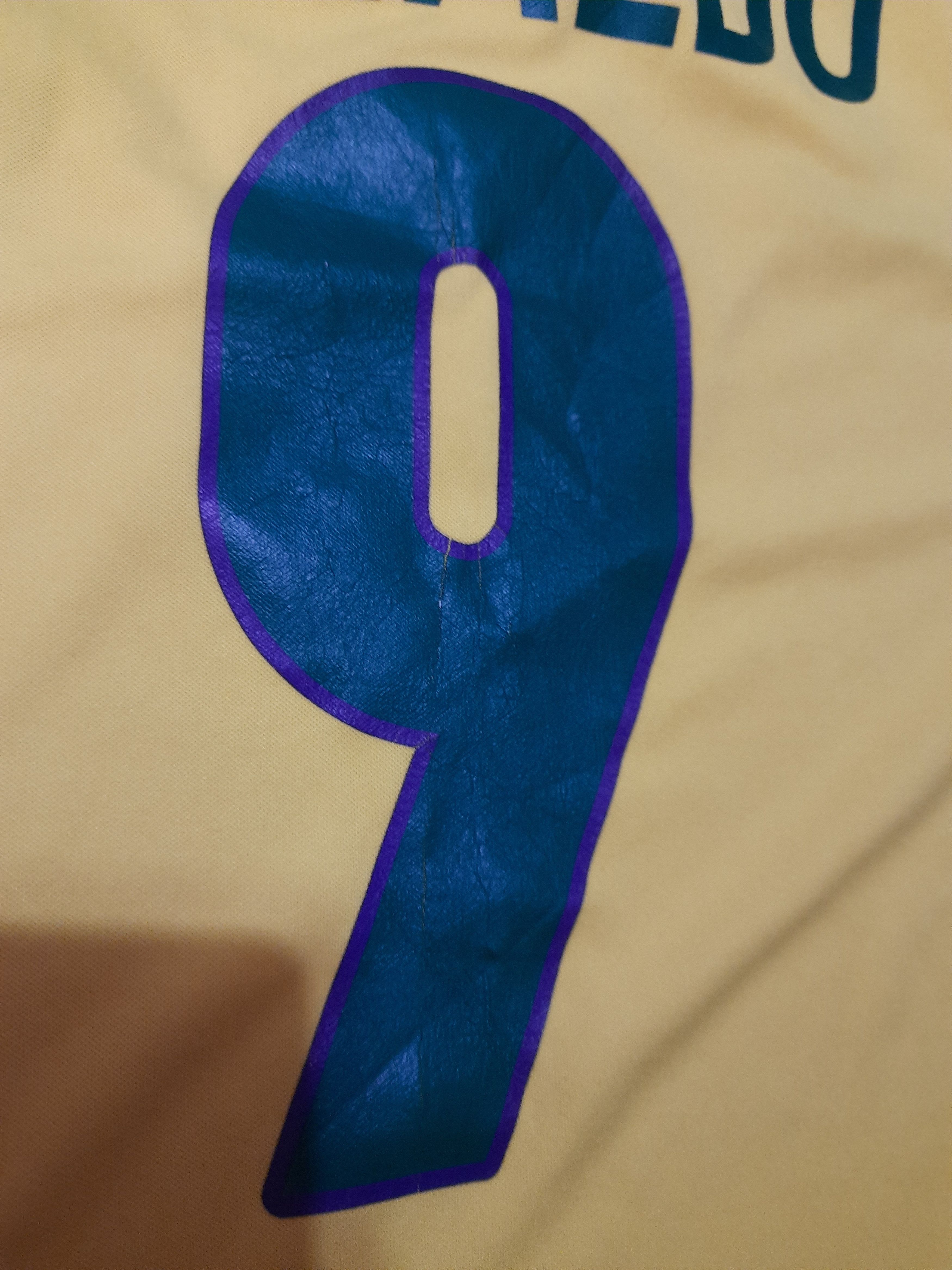 Other Ronaldo Retro Brazil Football Soccer Jersey nike Size US M / EU 48-50 / 2 - 4 Thumbnail