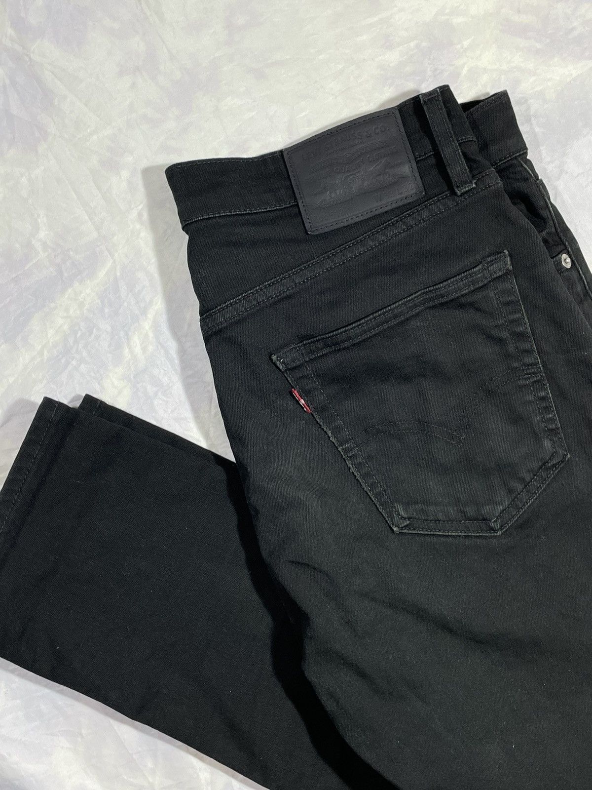 Levi's × Vintage Men's Levi’s 512 Vintage Black Denim Jeans – W33 L32 Size US 33 - 1 Thumbnail