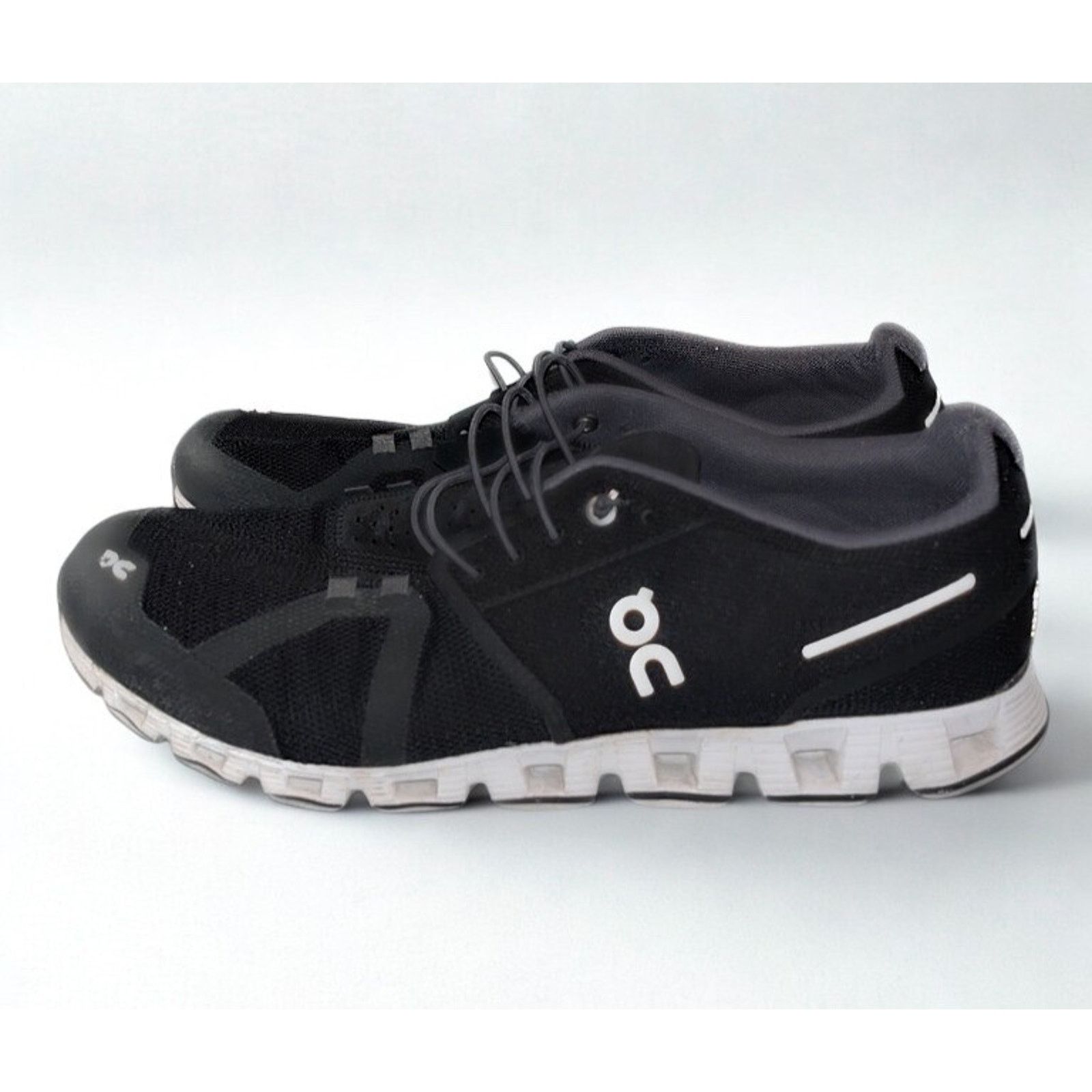 On On Cloud 5 Running Shoes Men’s 11.5 Black White Sneakers EUC Size US 11.5 / EU 44-45 - 6 Thumbnail