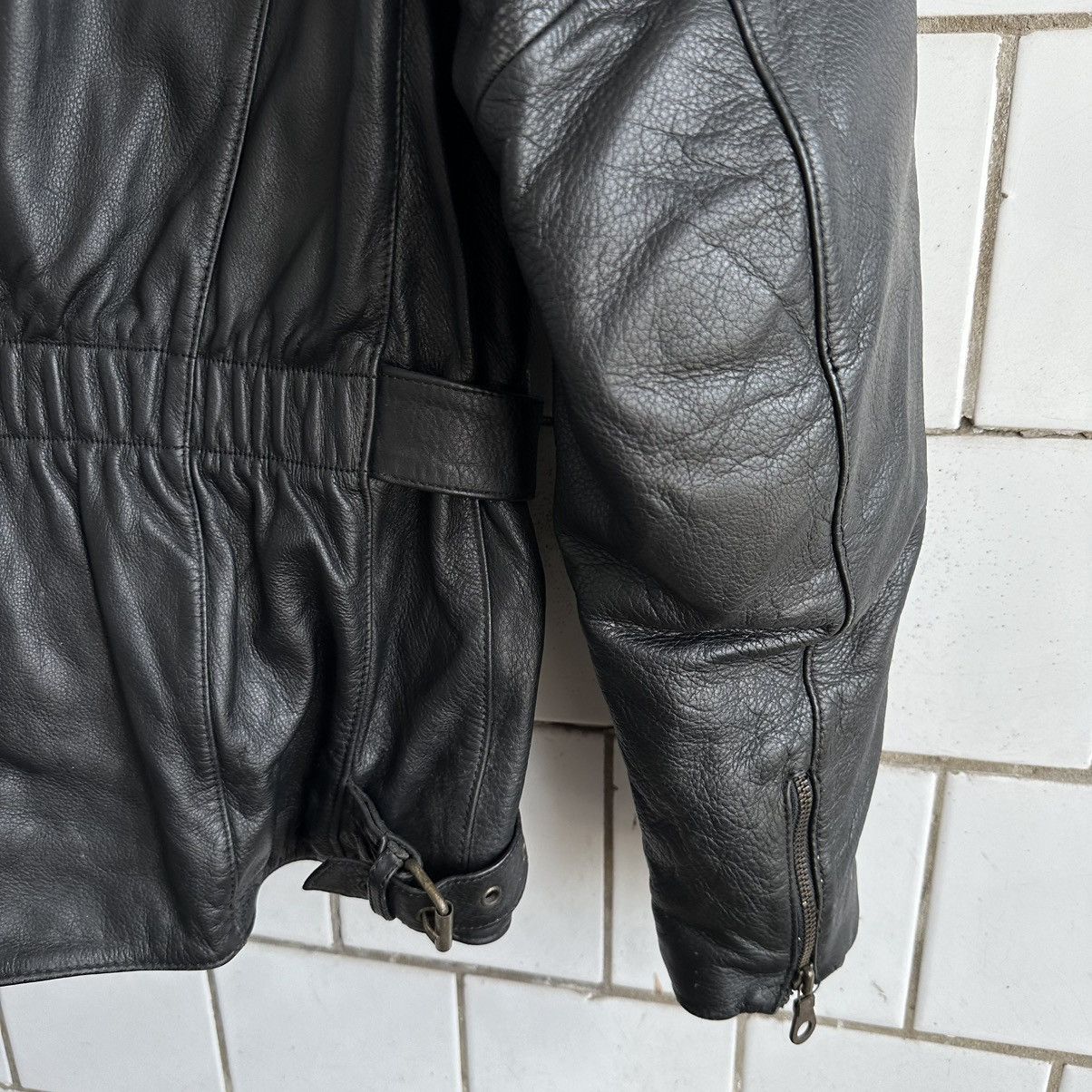 Vintage Vintage Moto Leather Jacket Style USA 90s Y2K Size US L / EU 52-54 / 3 - 9 Thumbnail