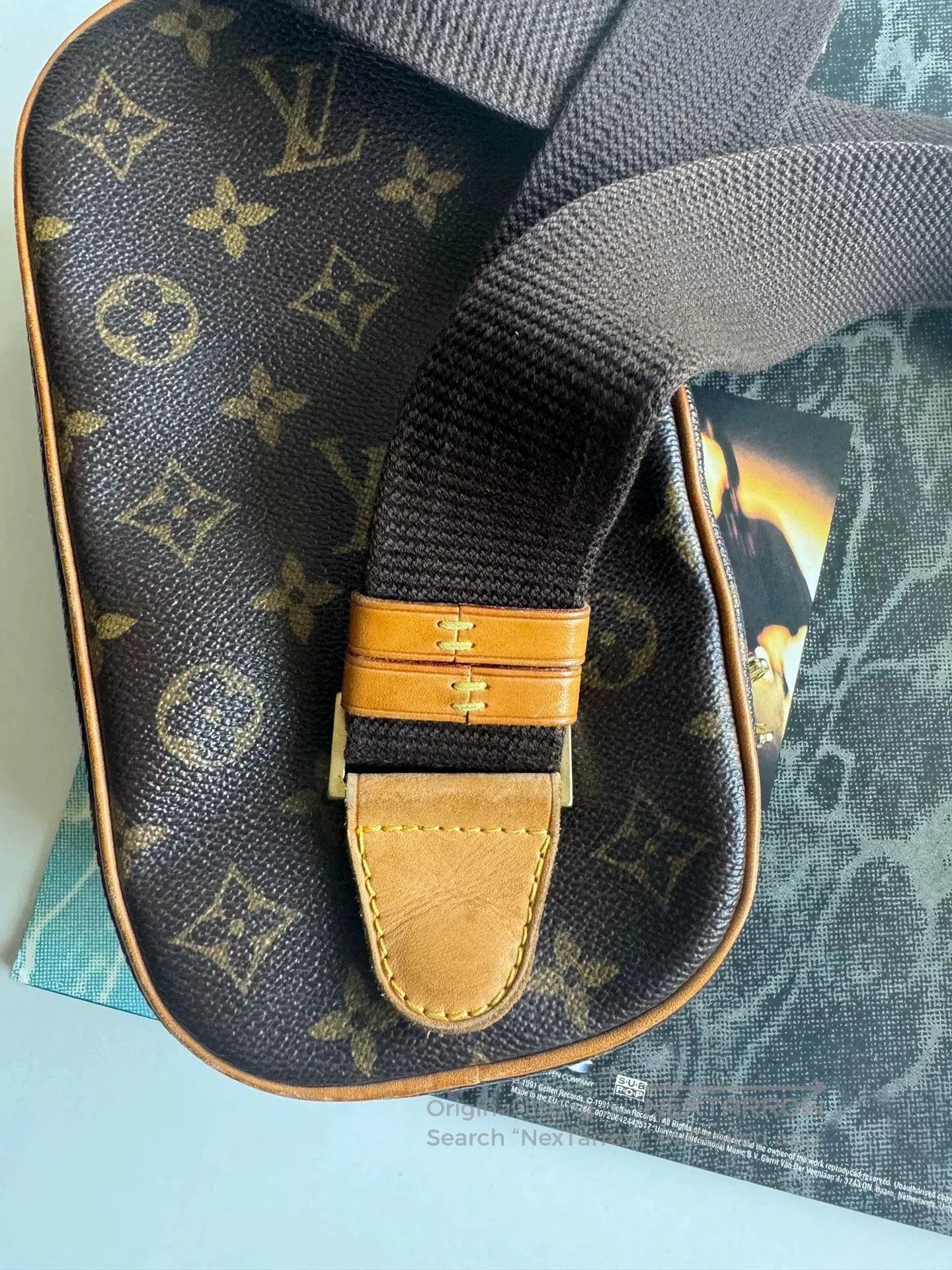 Louis Vuitton Louis Vuitton Crossbody Shoulder Bag. Size ONE SIZE - 3 Thumbnail