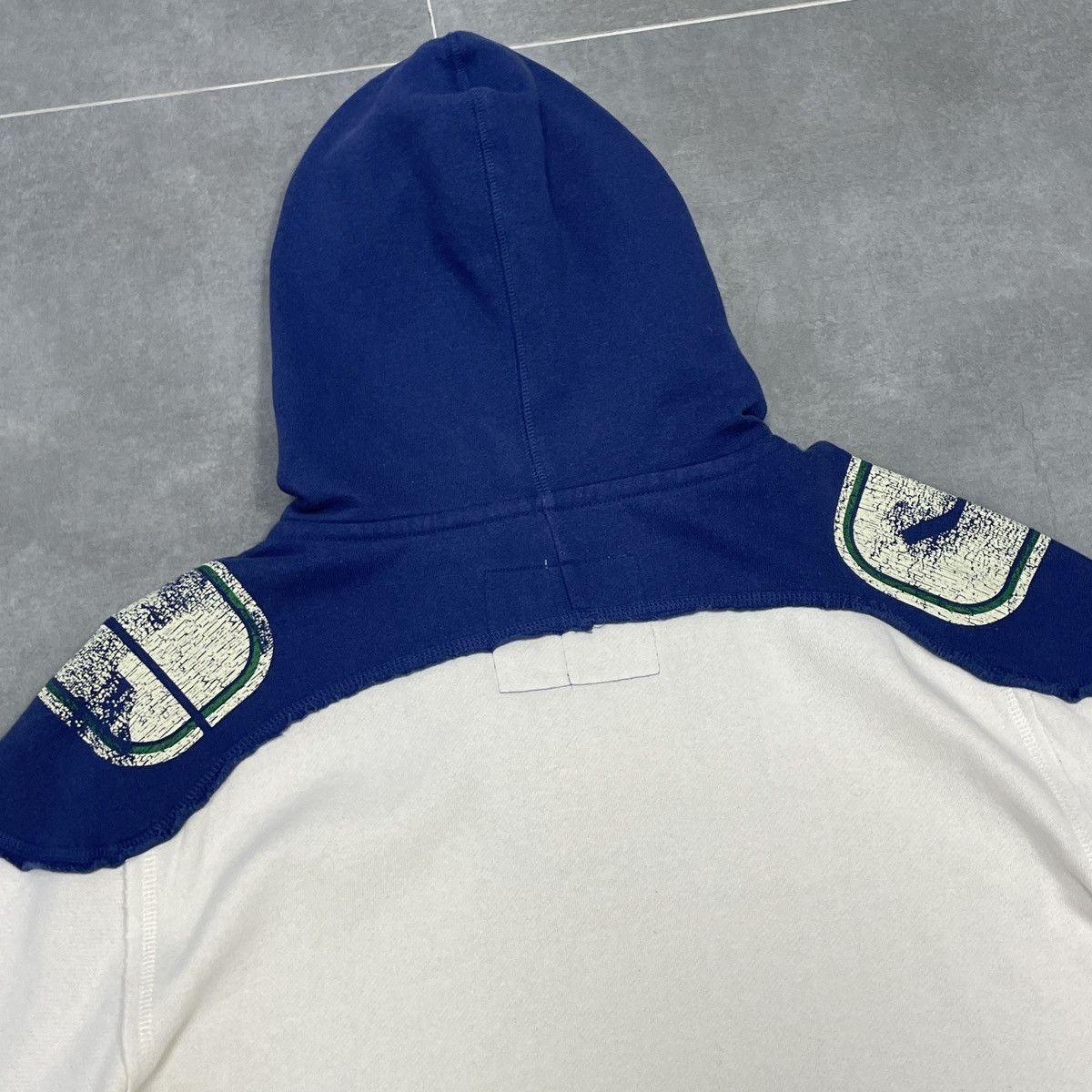 NHL × Reebok × Vintage Vintage Reebok CCM NHL Hockey Hoodie Size L Size US L / EU 52-54 / 3 - 25 Thumbnail