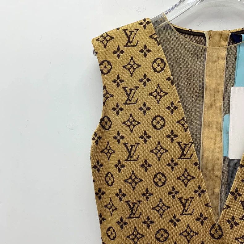 Other Louis Vuitton 24 sleeveless V-neck dresses with brown logo Size XS / US 0-2 / IT 36-38 - 3 Thumbnail