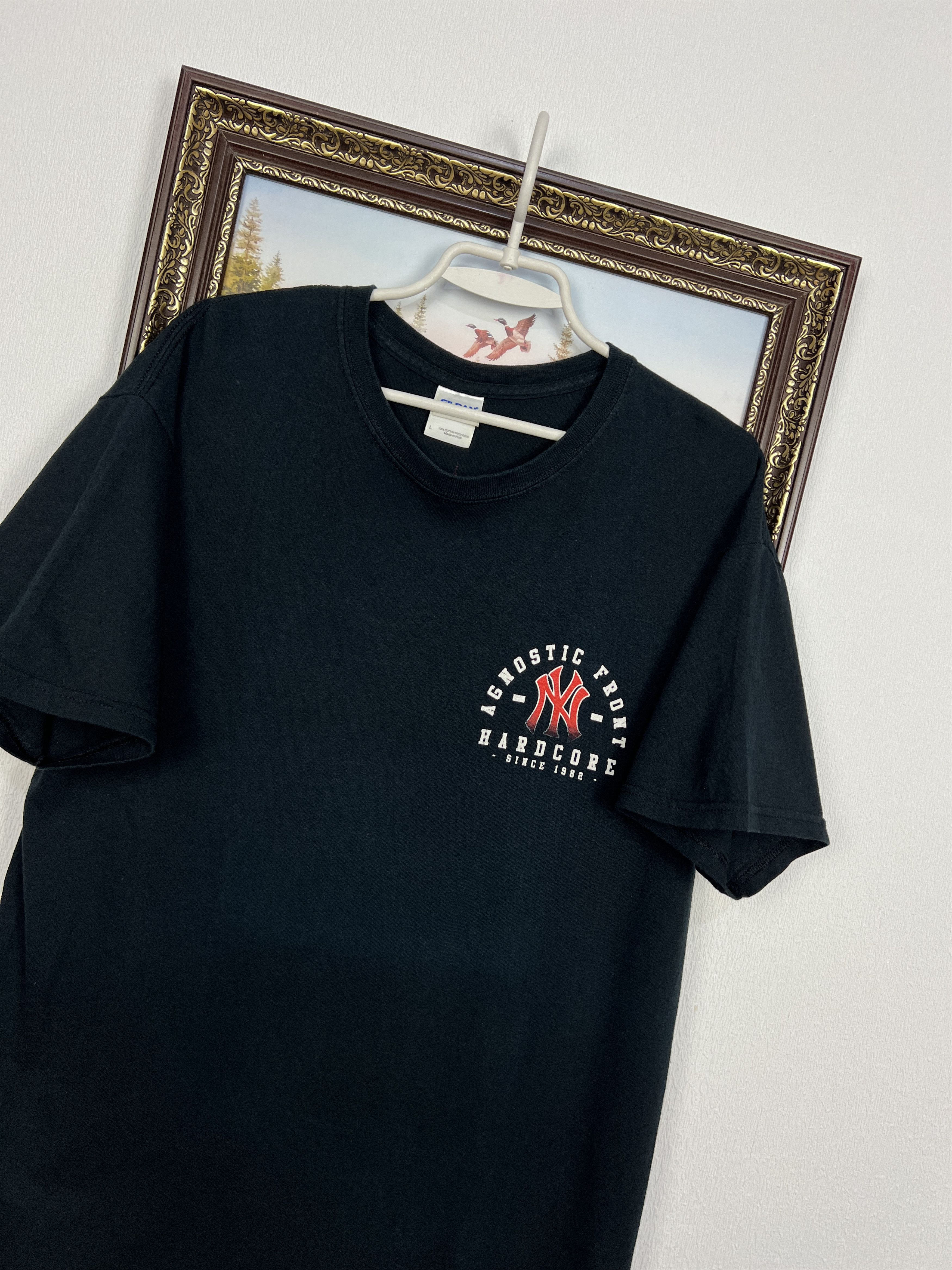 Vintage Vintage Agnostic Front Family Friends Hardcore Tour Shirt Size US L / EU 52-54 / 3 - 7 Thumbnail