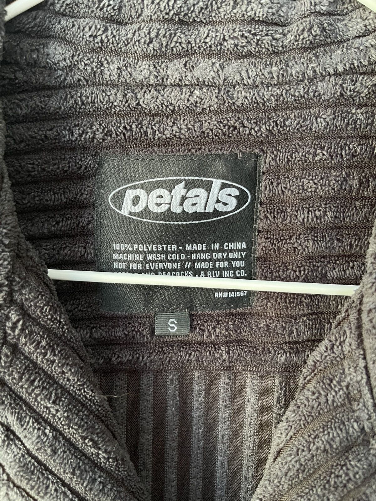 Other Petals Fuzzy Button Down Size US S / EU 44-46 / 1 - 4 Thumbnail