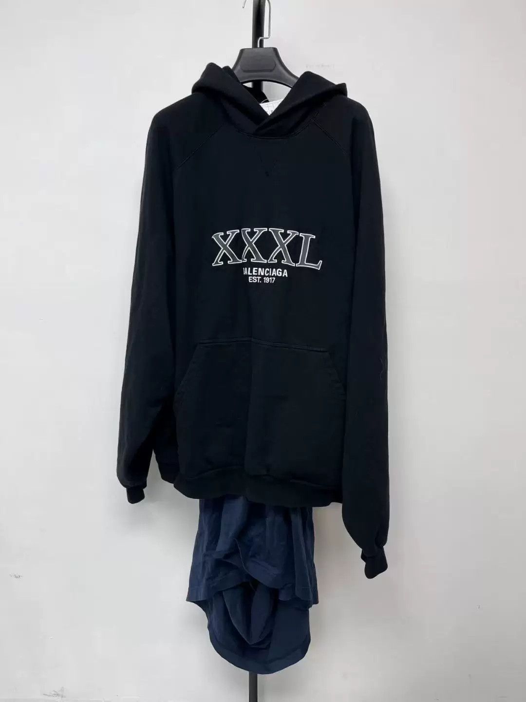 Balenciaga balenciaga black hooded sweatshirt with logo Size US M / EU 48-50 / 2 - 1 Thumbnail