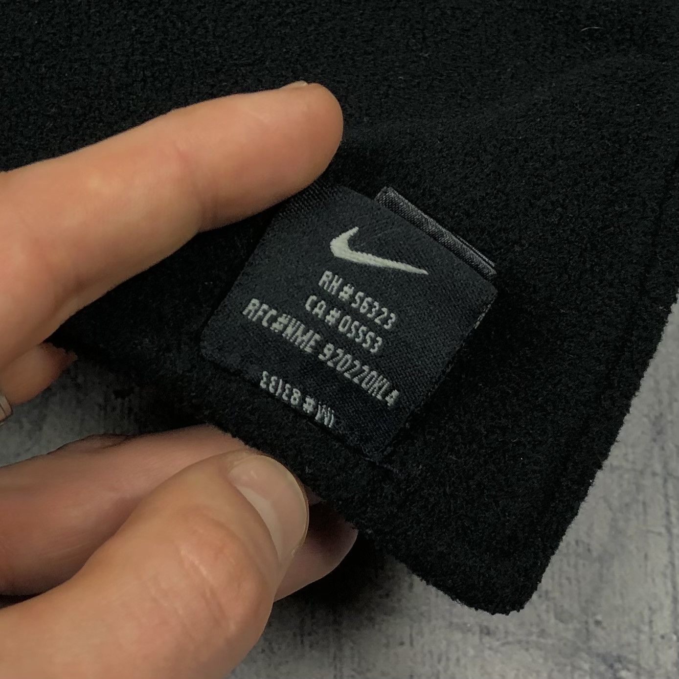 Nike Vintage Nike Swoosh Fleece Scarf Size ONE SIZE - 10 Thumbnail