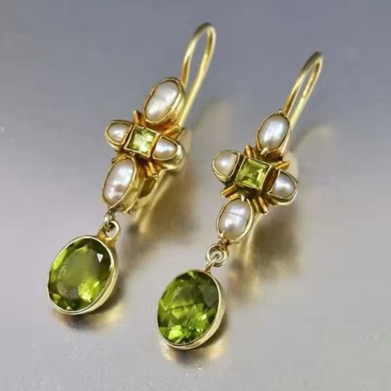 Vintage Inlaid Green Stone Imitation Pearl Earring Size ONE SIZE - 1 Thumbnail