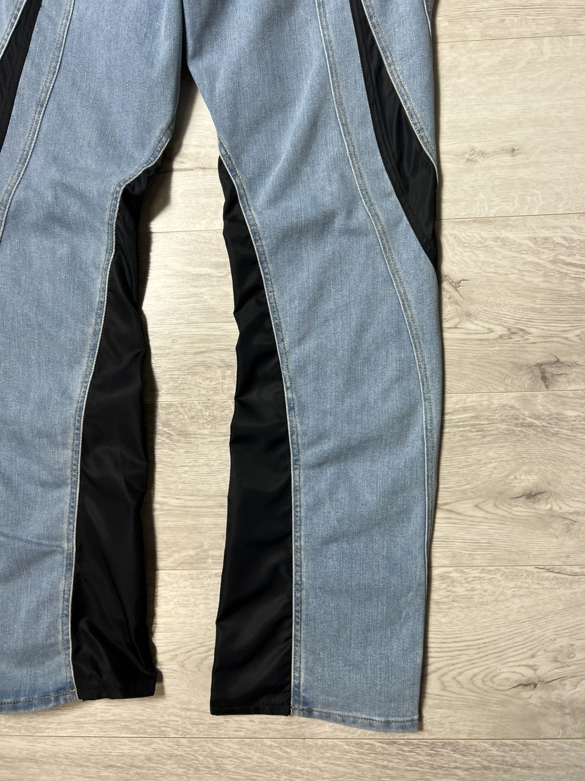 H&M × Mugler Thierry Mugler x HM Blue Spiral Panel Jeans Mens Denim Pants Size US 34 / EU 50 - 16 Thumbnail