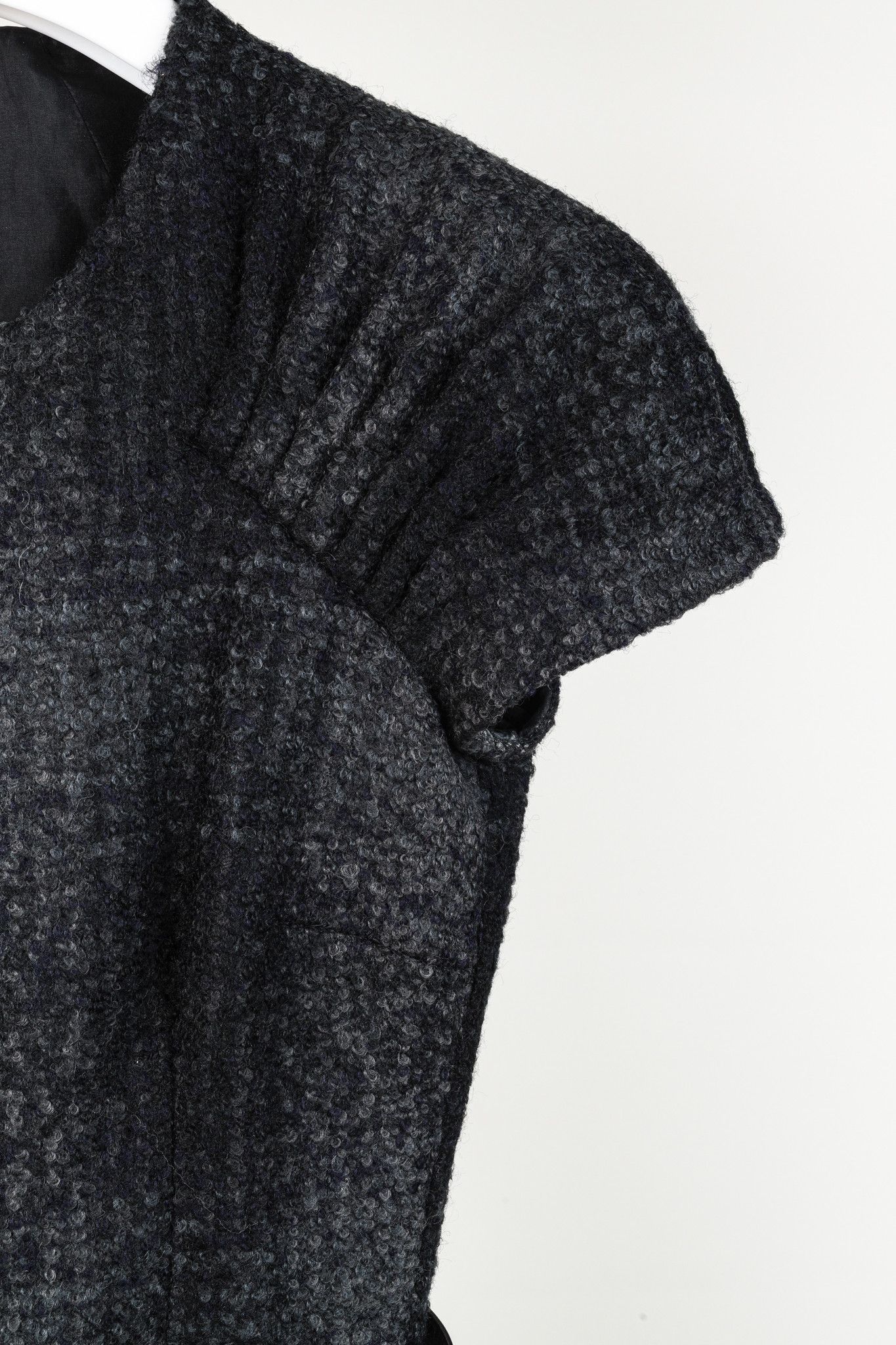 Prada Prada 2009 Grey Tweed Belted Cap-Sleeve Knee-Length Dress Size S / US 4 / IT 40 - 5 Thumbnail