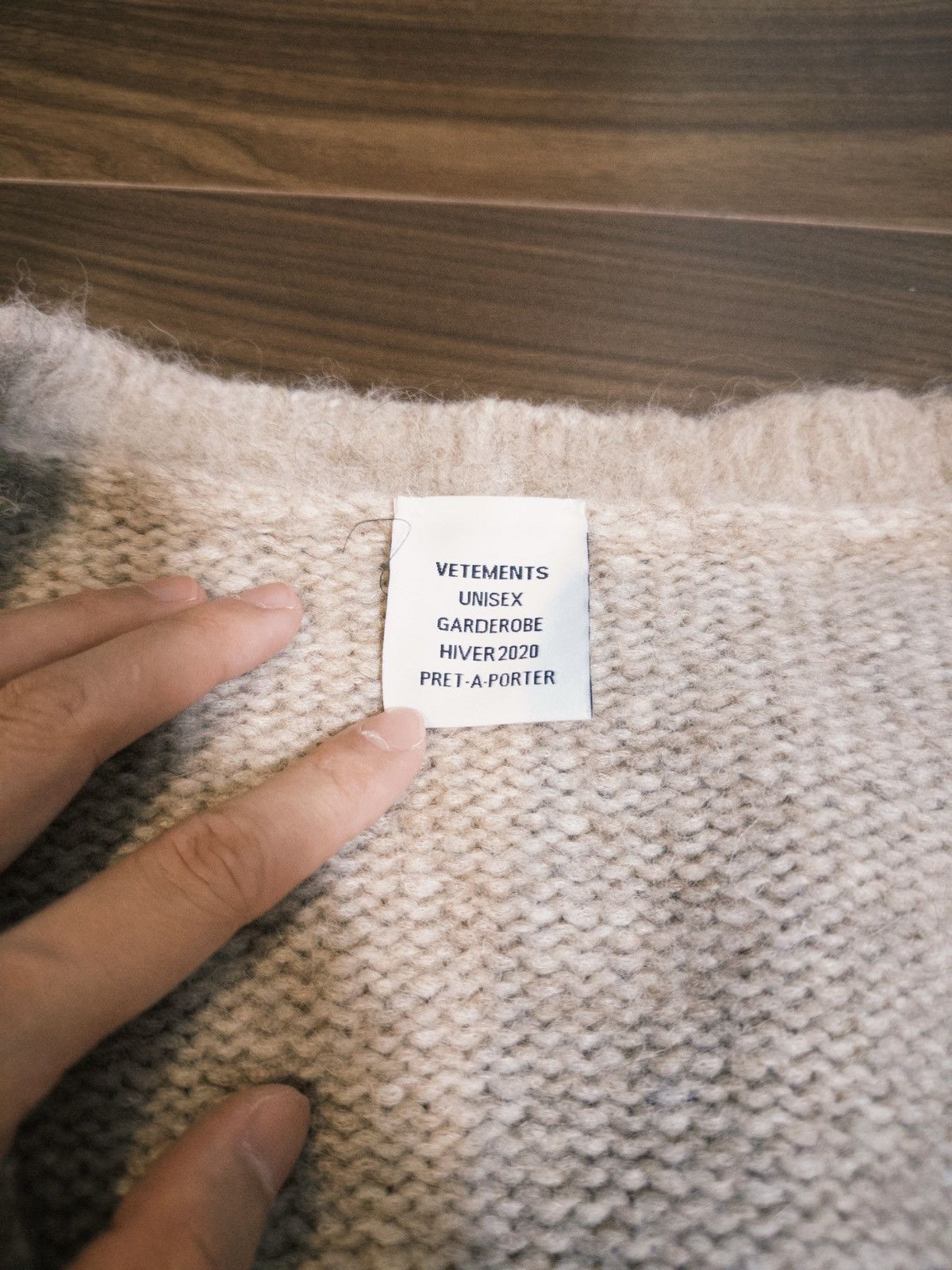 Vetements vetements five botton mohair cardigan kurt cobain Size US S / EU 44-46 / 1 - 6 Thumbnail