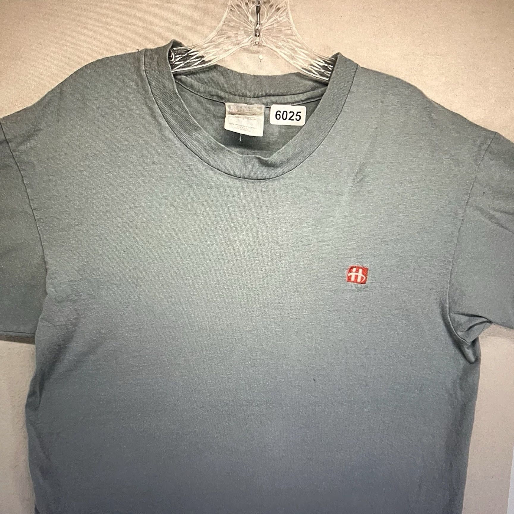 Hanes Vintage Hanes Men’s 90s Light Blue Cotton Crew Neck T-Shirt Short Sleeve Classic Fit Size US M / EU 48-50 / 2 - 4 Thumbnail