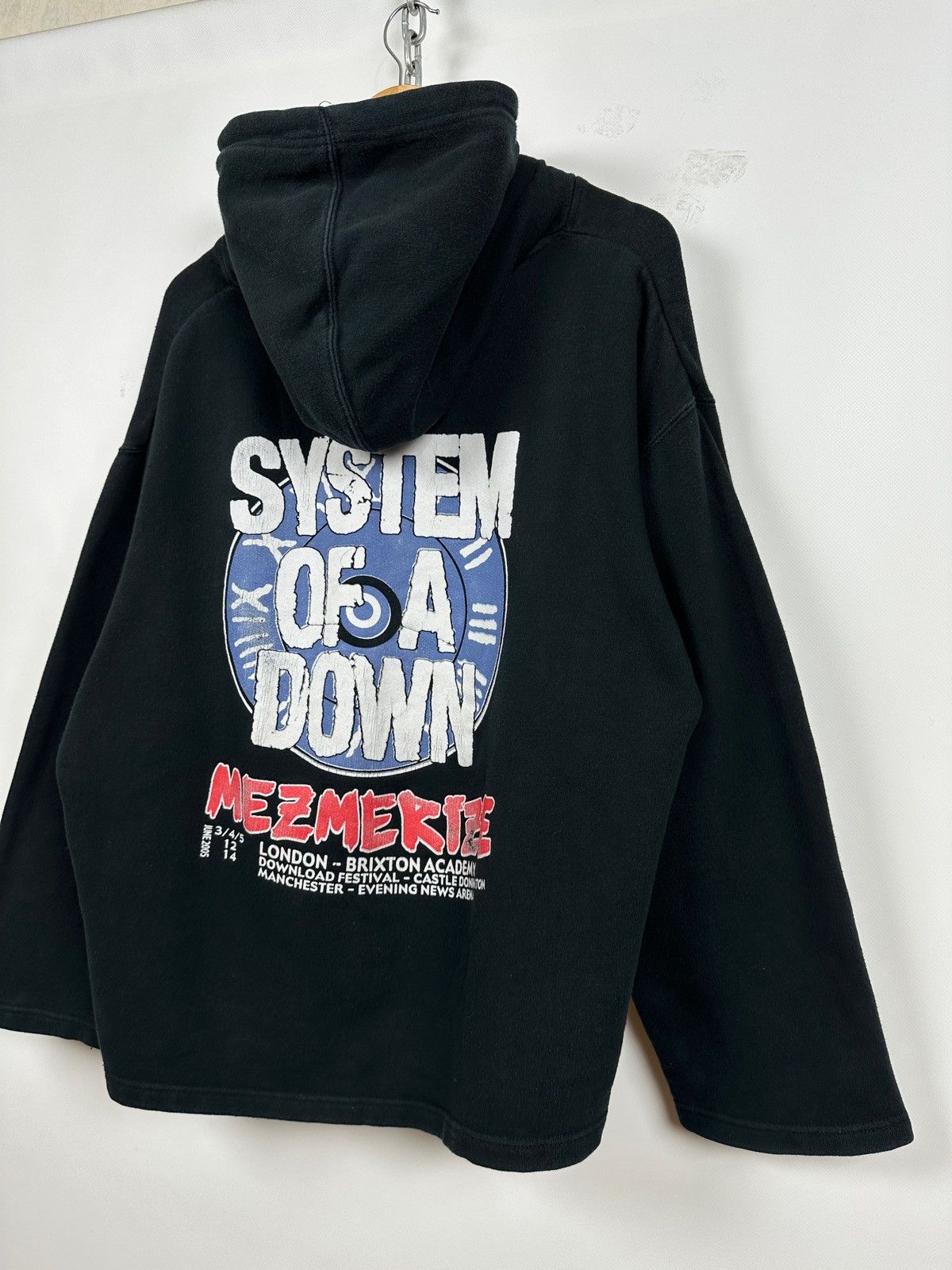 Band Tees 2005 Vintage System Of A Down Mezmerize Tour Hoodie Size US L / EU 52-54 / 3 - 6 Thumbnail