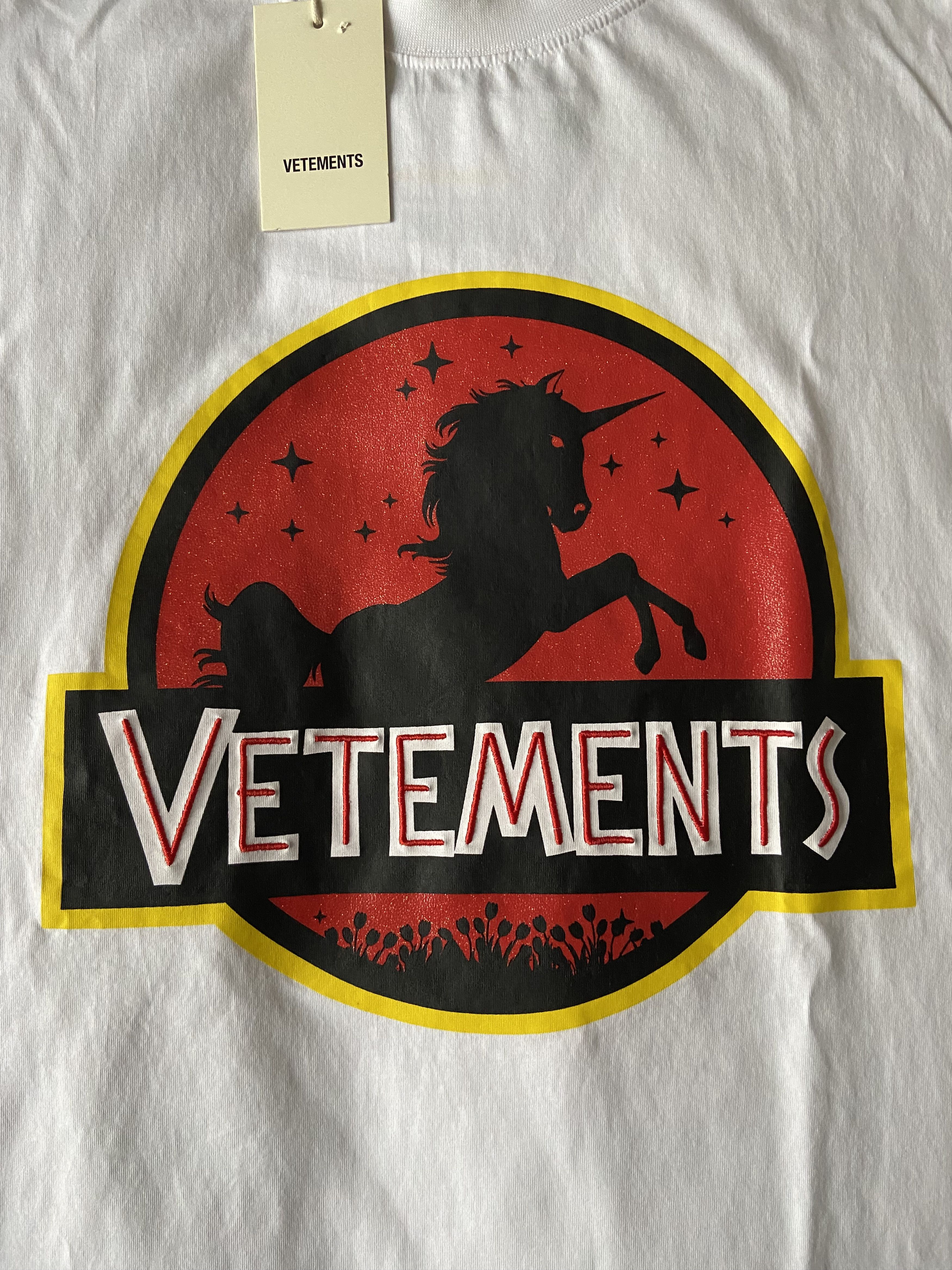 Vetements Vetements Unicorn Tshirt Size US S / EU 44-46 / 1 - 2 Thumbnail