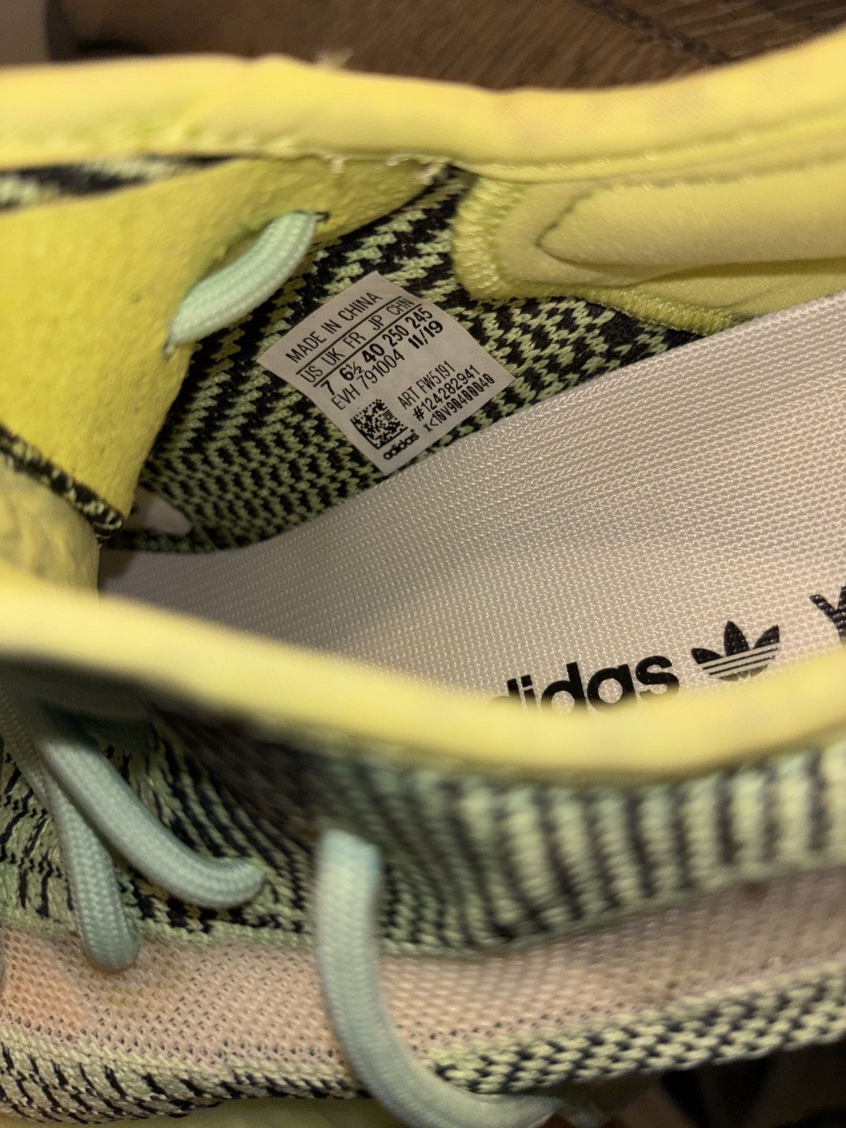 Yeezy Adidas Yeezy Boost 350 V2 Yeezreel (Non-Reflective) Size US 7 / IT 37 - 9 Thumbnail