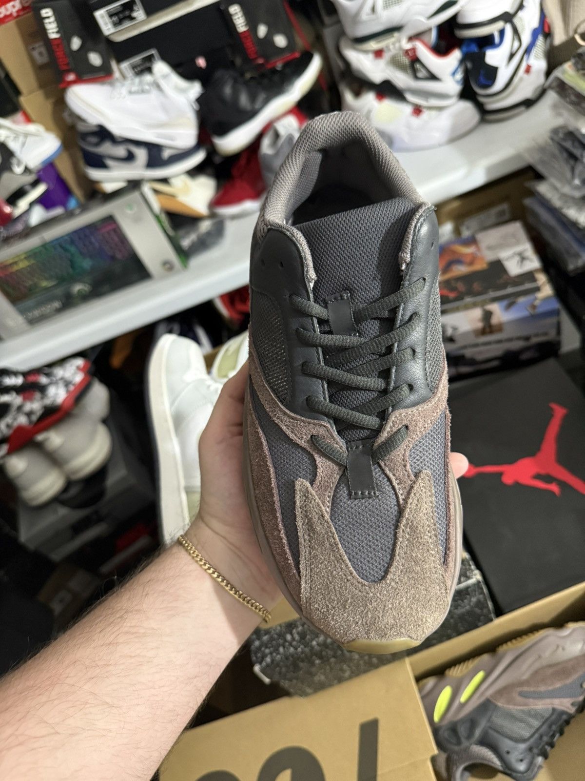Yeezy Yeezy 700 mauve sz 11 Size US 9 / EU 42 - 2 Thumbnail