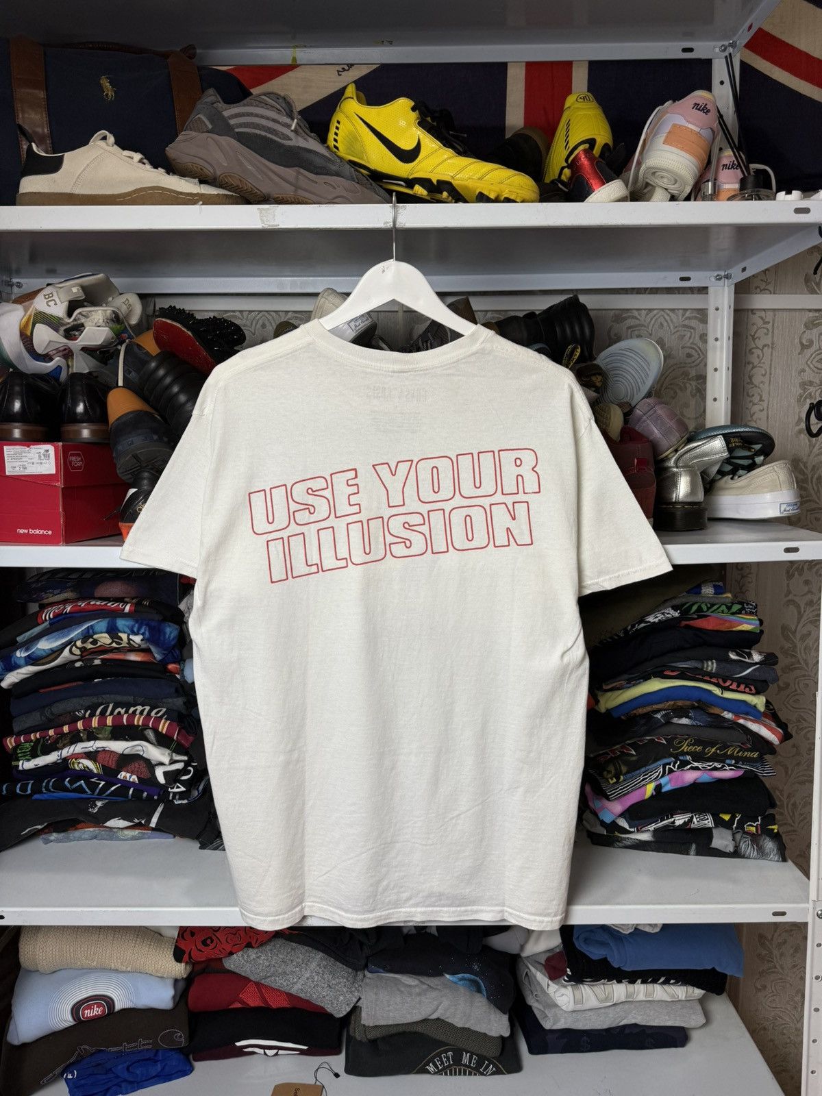 Band Tees Guns N Roses Use Your Illusion T-Shirt Merch Band Tee Size US L / EU 52-54 / 3 - 3 Thumbnail
