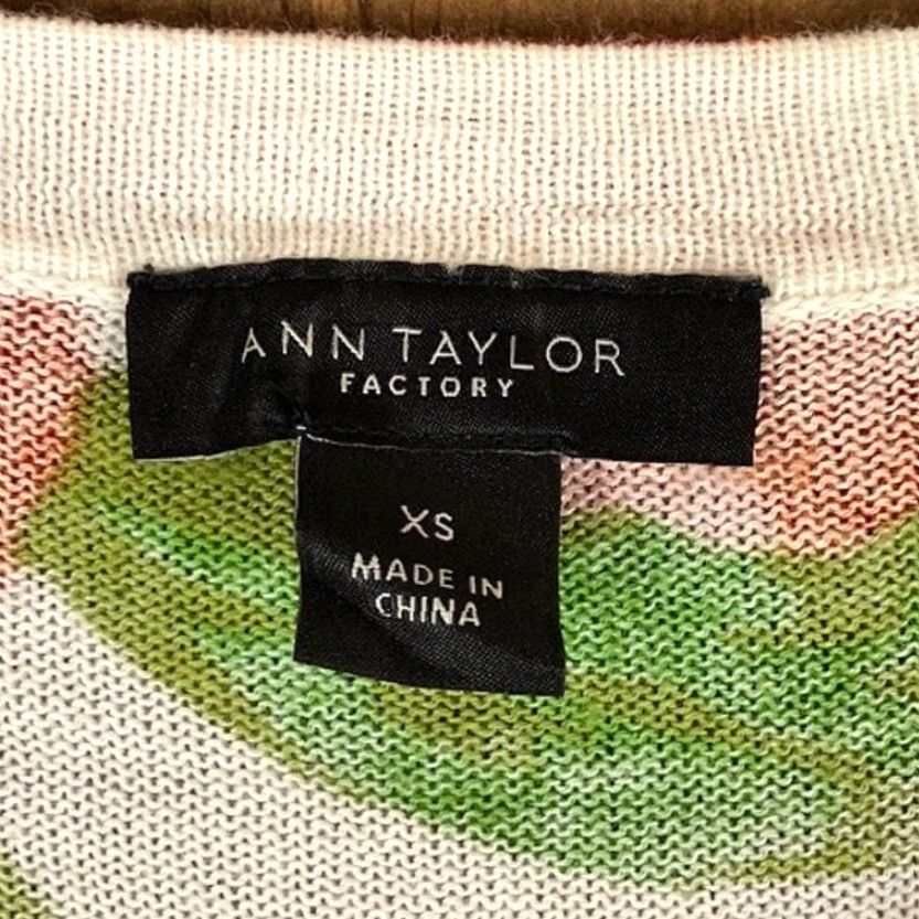 Ann Taylor Ann Taylor Factory Womens Sweater Cardigan Multicolor Floral Button Front 100% Cotton XS Women Knit Crew Neck Casual Workwear Size XS / US 0-2 / IT 36-38 - 6 Thumbnail