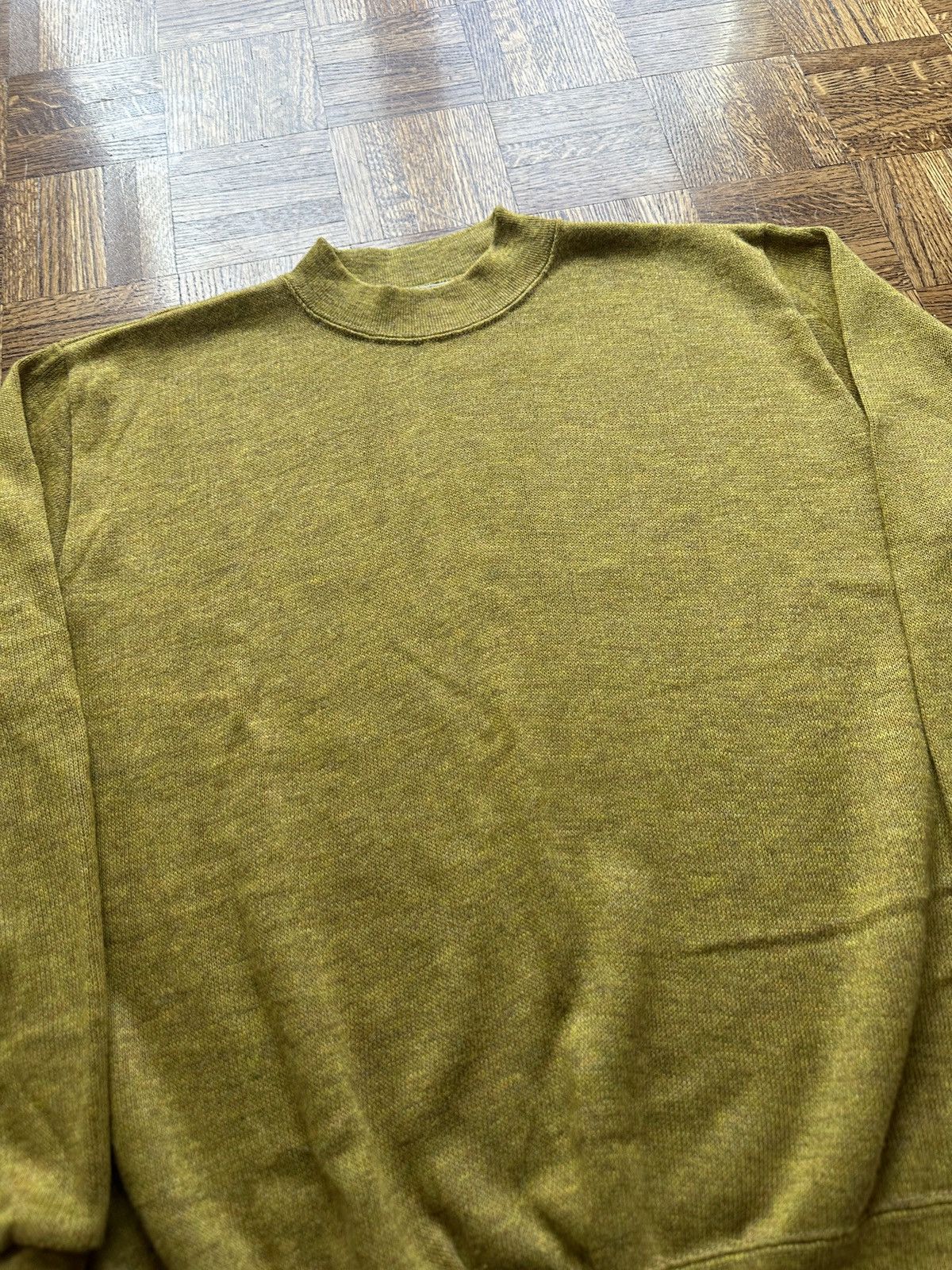 Vintage Vintage 60s Creslan and Rayon Chartreuse Knit Sweater Size US L / EU 52-54 / 3 - 4 Thumbnail