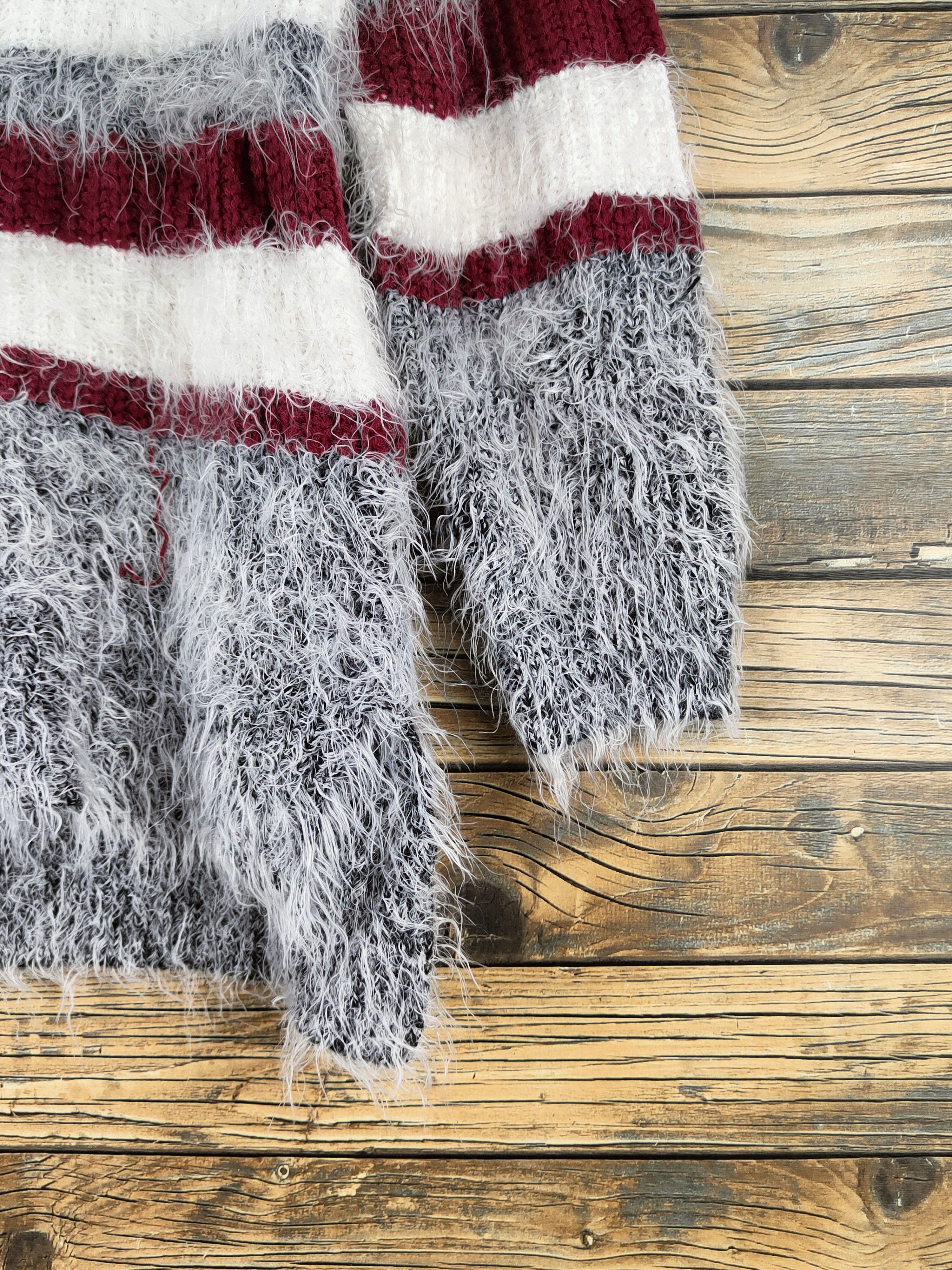 Japanese Brand DL Ingni White Maroon Fur Mohair Knitwear #46-557 Size S / US 4 / IT 40 - 6 Thumbnail