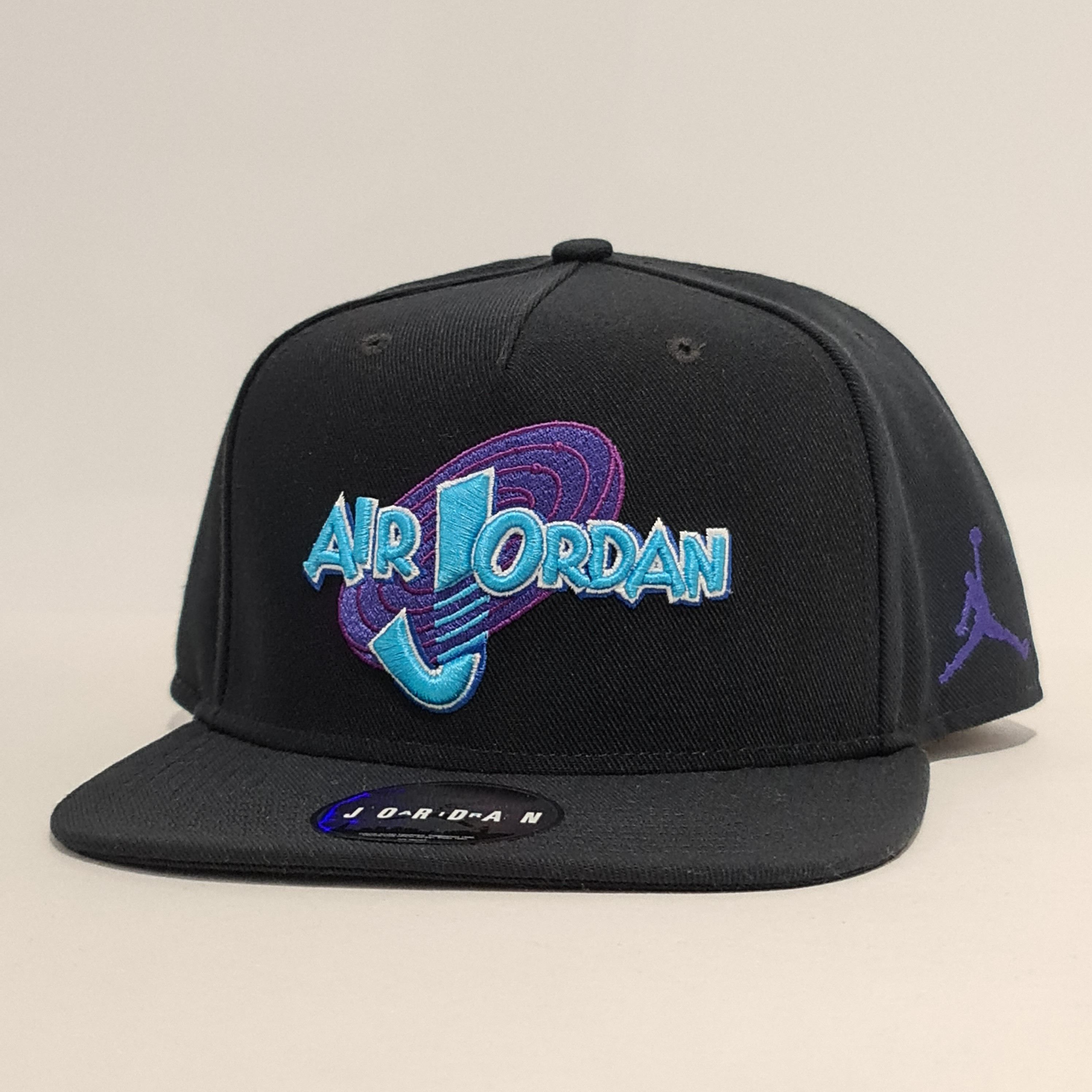 Jordan Brand Jordan Cap Snapback 'Air Jordan Space Jam' Black Size ONE SIZE - 1 Thumbnail