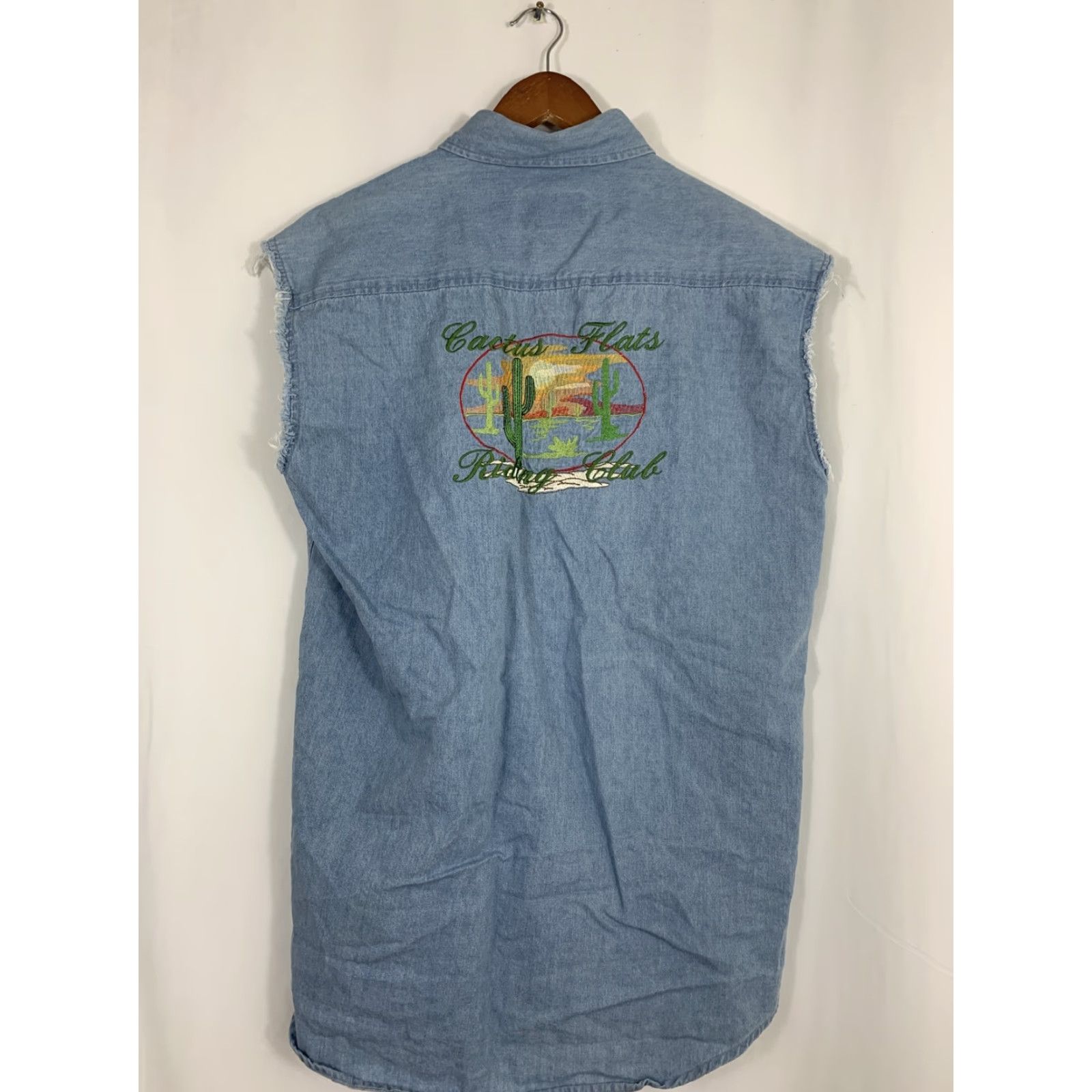 Denime VINTAGE Williams Bay Denim Western Shirt Sleeveless Mens M Blue 1990s Rockabilly Cactus Sunset Denim Shirt Men M Size US M / EU 48-50 / 2 - 2 Thumbnail