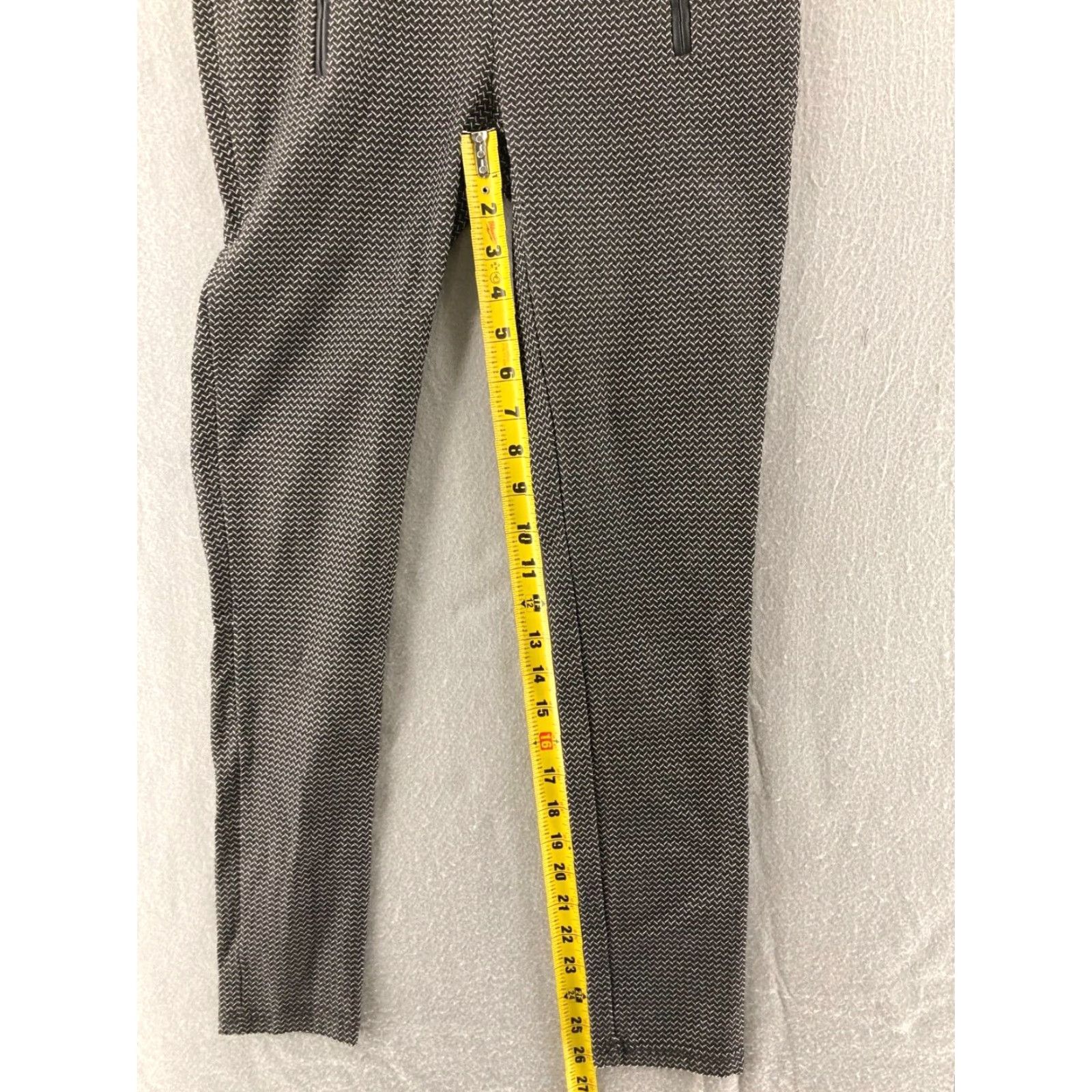 Calvin Klein Calvin Klein Pants Womens 0 Classic Fit Zip Pockets Stretch Size 25" / US 0 / IT 36 - 5 Thumbnail