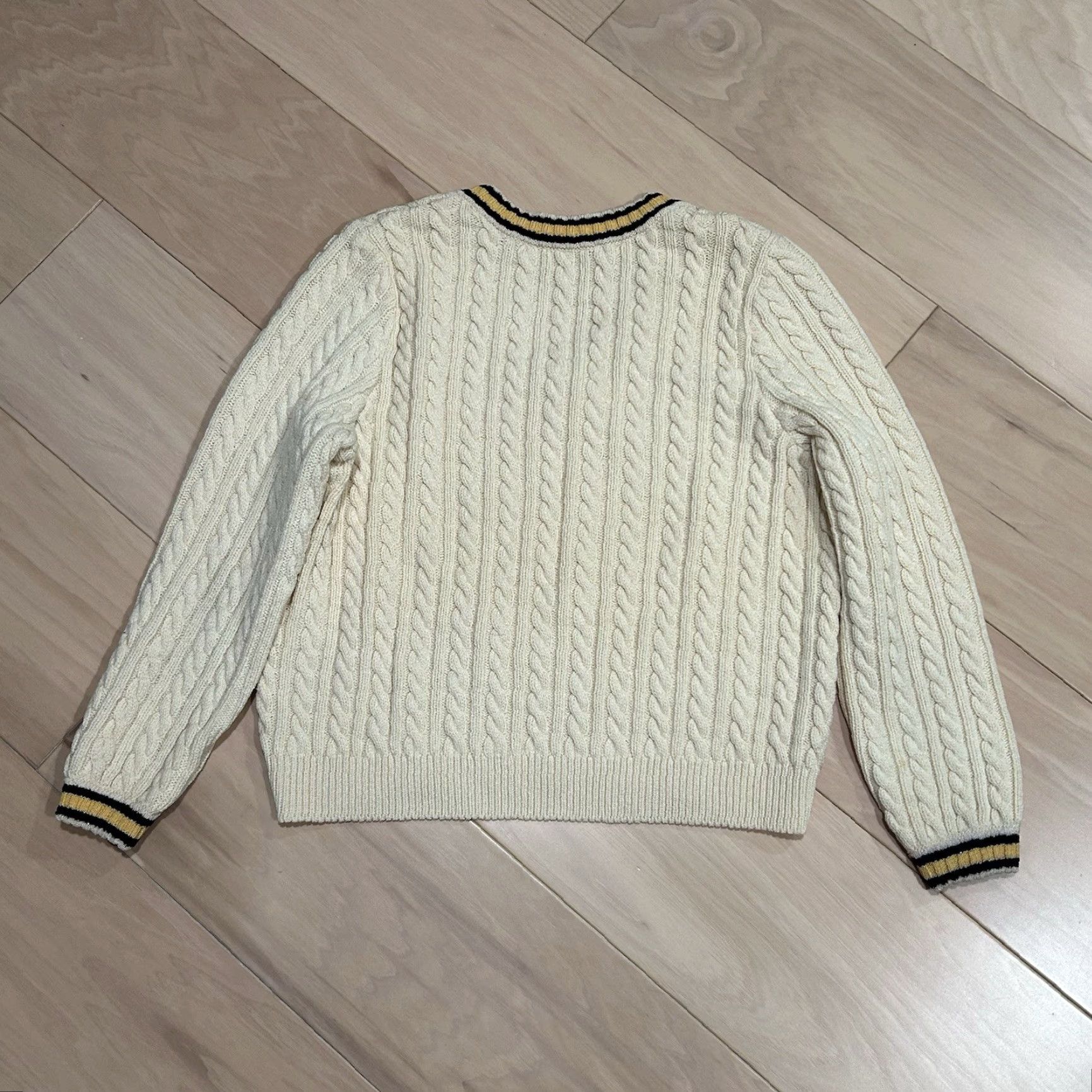 Vintage VINTAGE St John Collection by Marie Gray Cable Knit Sweater V Neck Women’s Size P Shirt Womens Petite Ivory Size S / US 4 / IT 40 - 4 Thumbnail