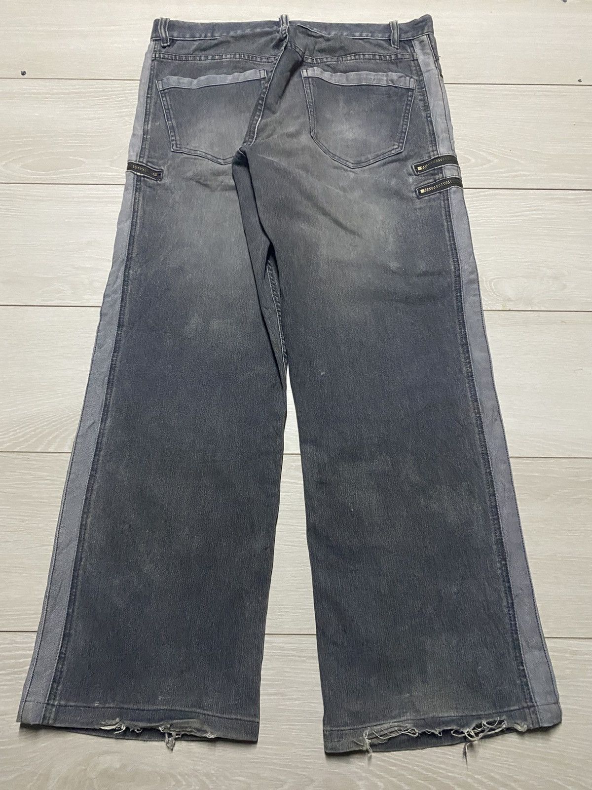 Japanese Brand Vintage Japanese Brand FRP Ozone Rock Style Baggy Jeans Size US 35 - 2 Thumbnail