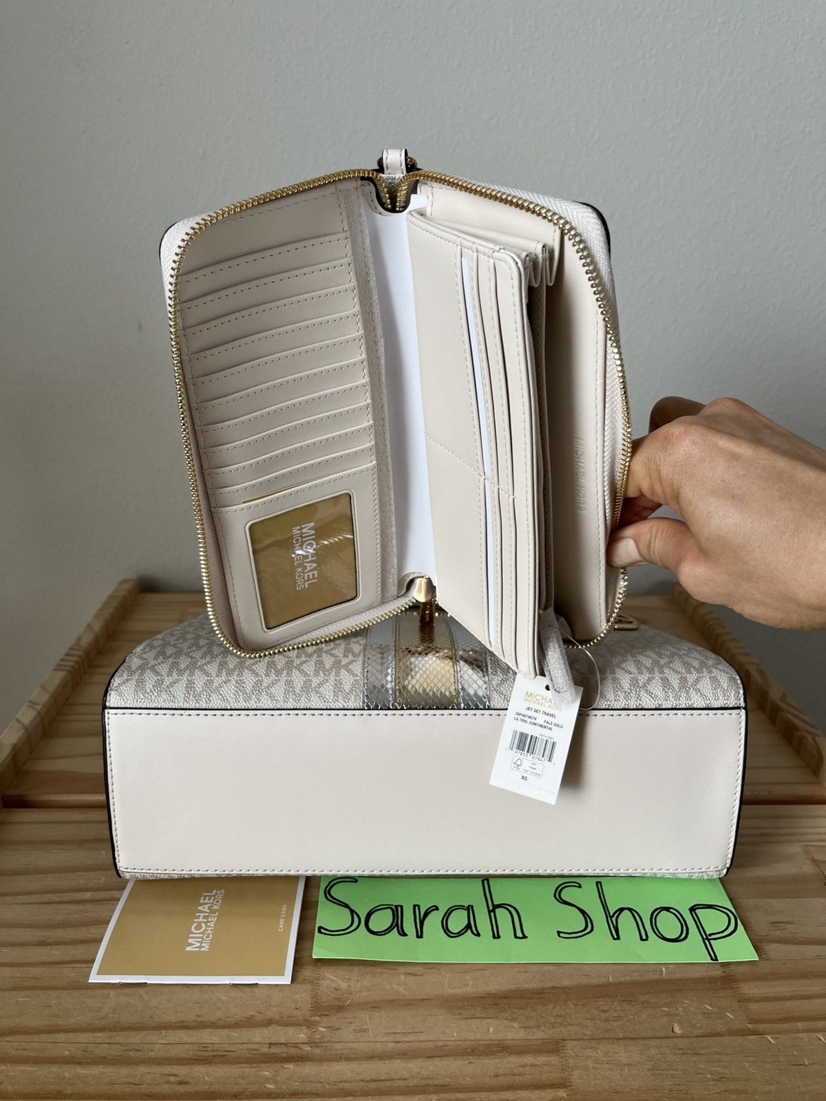 Michael Kors Michael Kors Purse Set Size ONE SIZE - 6 Thumbnail