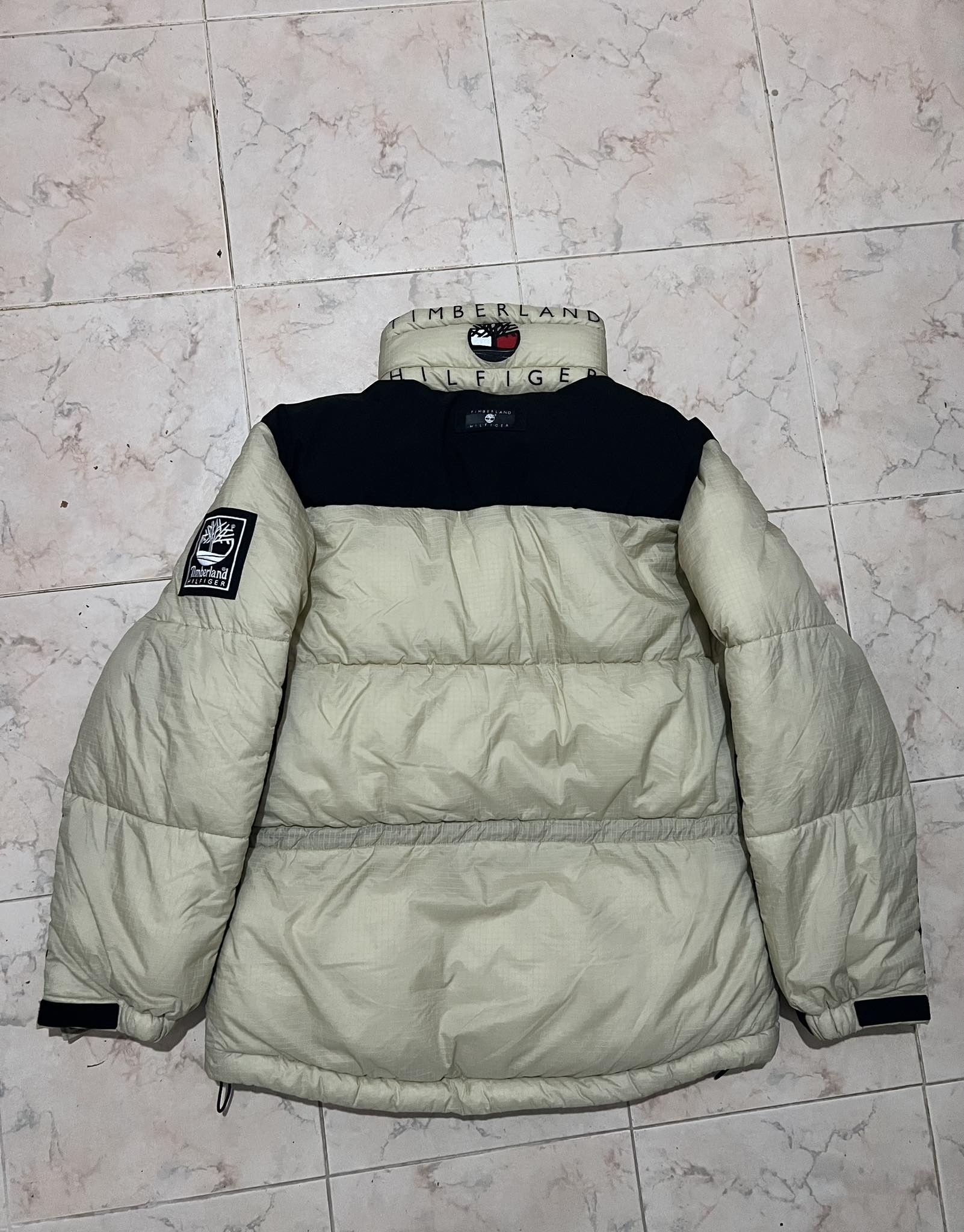 Timberland Tommy Hilfiger x Timberland Puffer Jacket BNWT Size US M / EU 48-50 / 2 - 2 Thumbnail