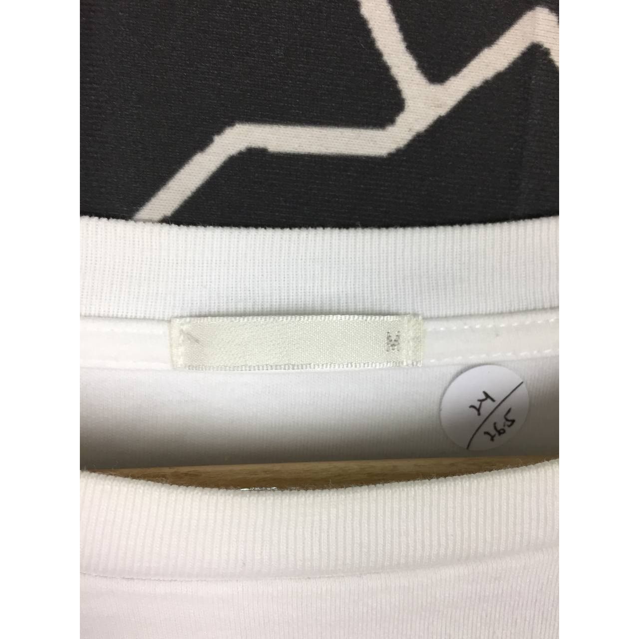 GU × Japanese Brand GU Crew Neck Plain Casual Oversized Shoulder Drop Tee Size US M / EU 48-50 / 2 - 10 Thumbnail