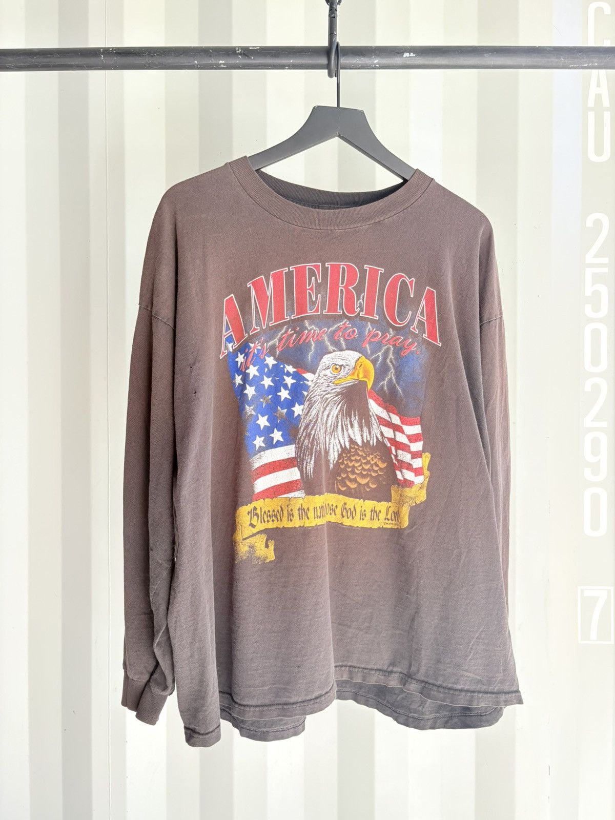Thrashed America Pray Jesus Distressed Faded ERD Grunge