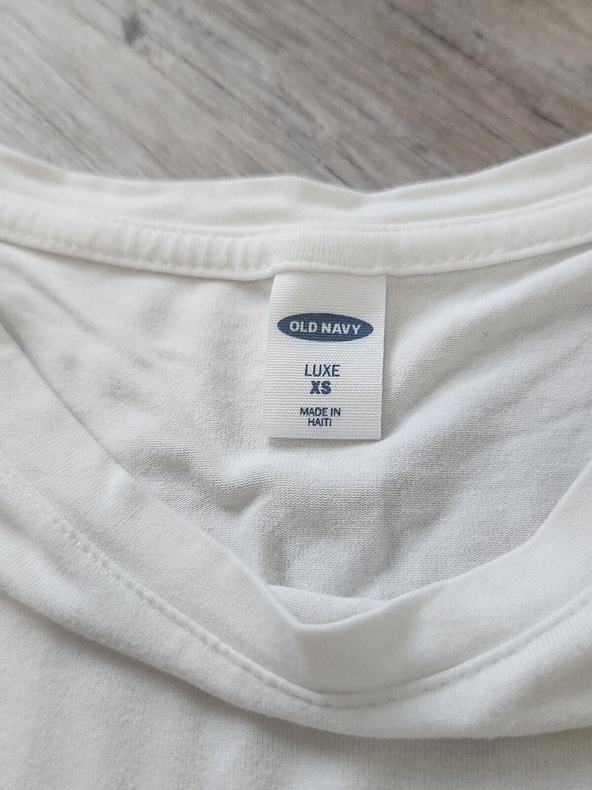 Old Navy Old Navy Luxe Shirts Extra Small Xs White Pink Tie Dye SS Size XS / US 0-2 / IT 36-38 - 2 Thumbnail