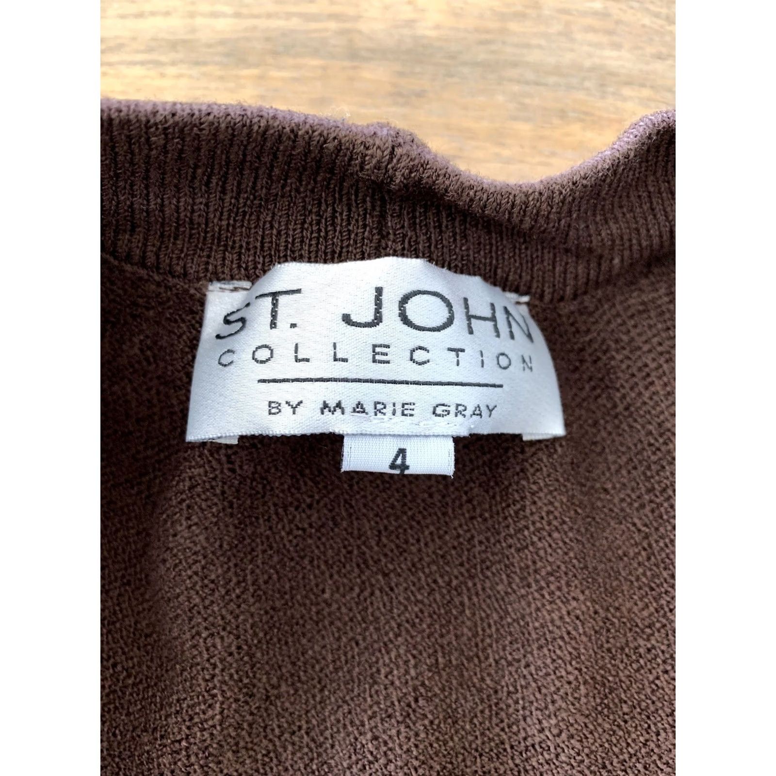 Vintage VINTAGE St John Cardigan Sweater Brown 80s 90s Pockets Buttons Knit Women Size 4 Size S / US 4 / IT 40 - 3 Thumbnail