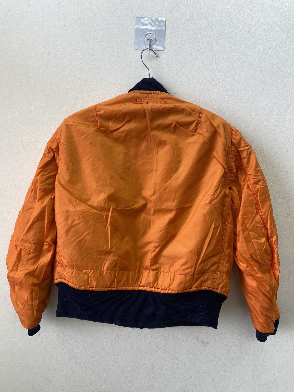 Alpha Industries Alpha Industries MA-1 Flight Jacket Navy Bomber 90s Size US S / EU 44-46 / 1 - 7 Thumbnail