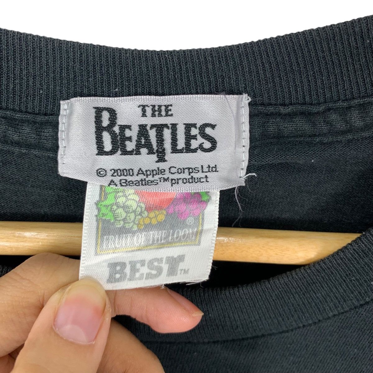 Band Tees Vintage 2000 THE BEATLES All Together Now Japan Kanji Tee Size L / US 10 / IT 46 - 8 Thumbnail