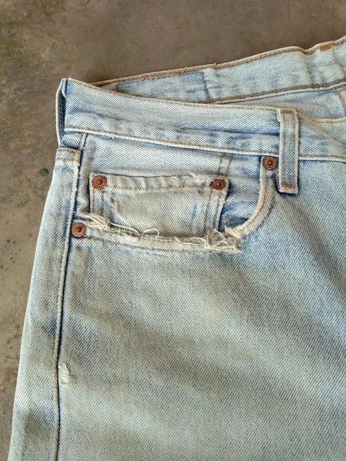 Levi's Vintage Levi's 501 Rusty Wash Distressed Jeans 33x29 Size US 33 - 4 Thumbnail