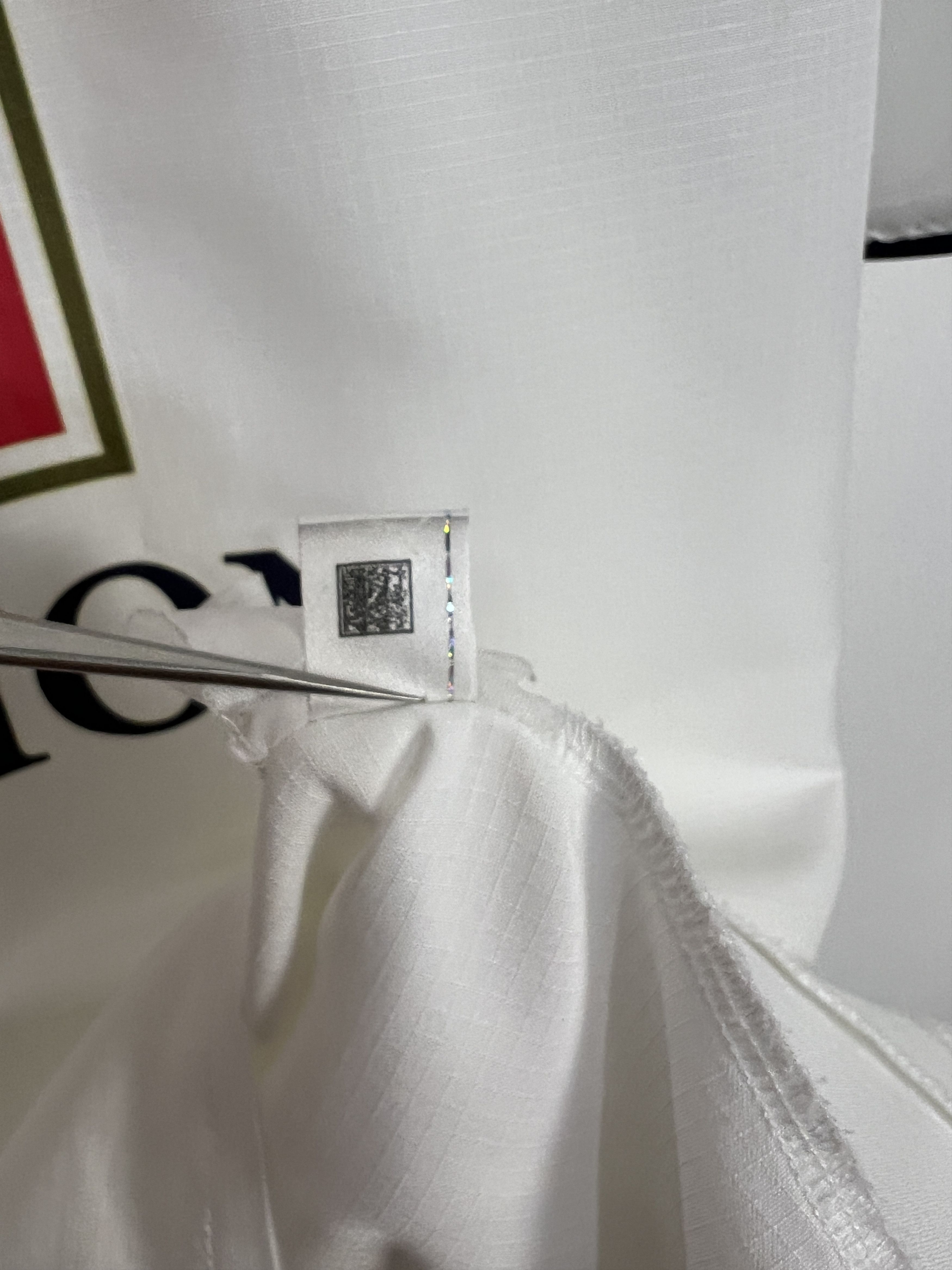 Puma Tottenham Hotspur Home football shirt 2006 Soccer #4 Zokora Size US XL / EU 56 / 4 - 10 Thumbnail