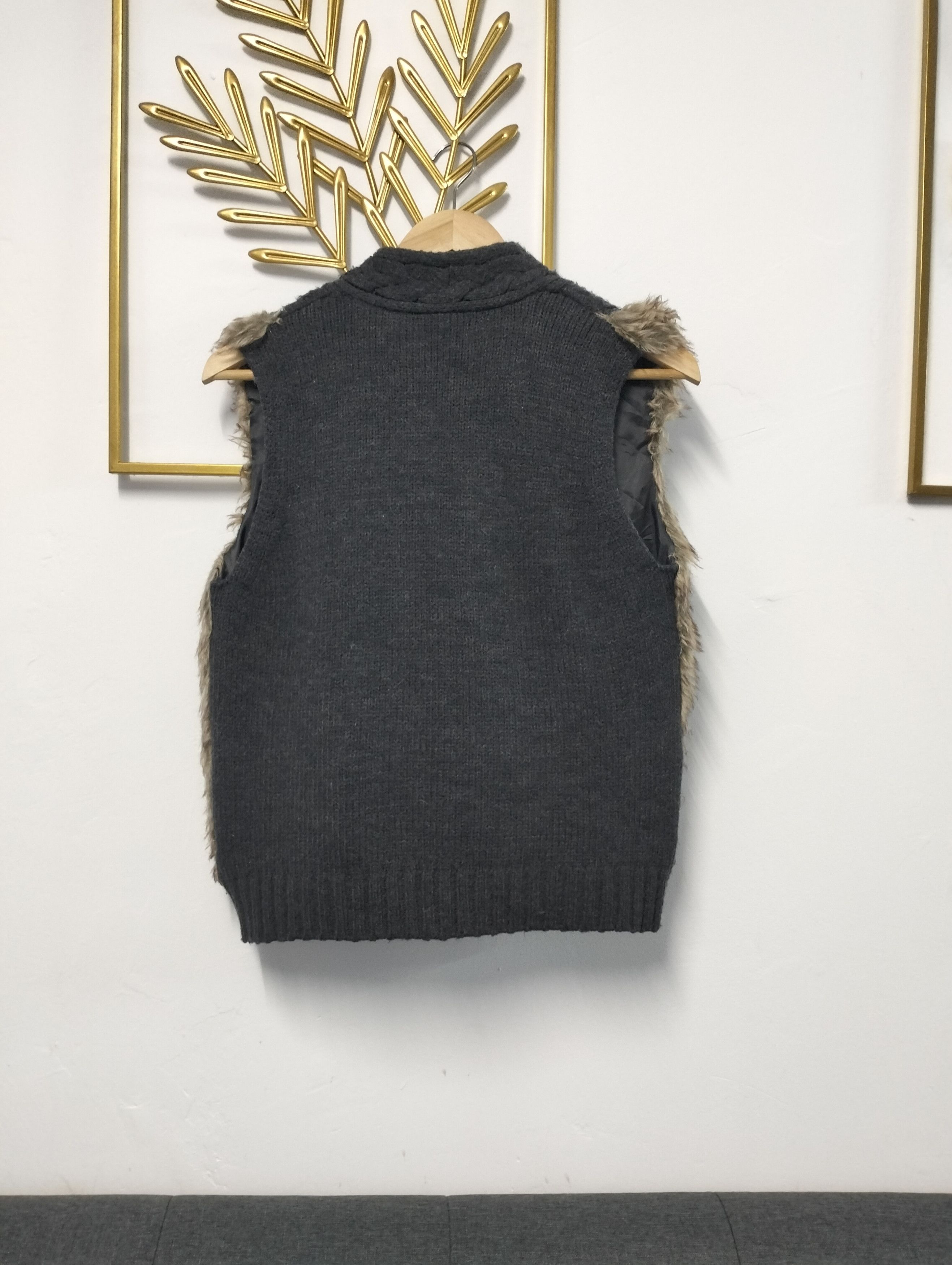 If Six Was Nine × Japanese Brand × Le Grande Bleu (L.G.B.) Galloria Fur sleeveless Sweater Jacket ifsixwasnine lgb Size US S / EU 44-46 / 1 - 2 Thumbnail