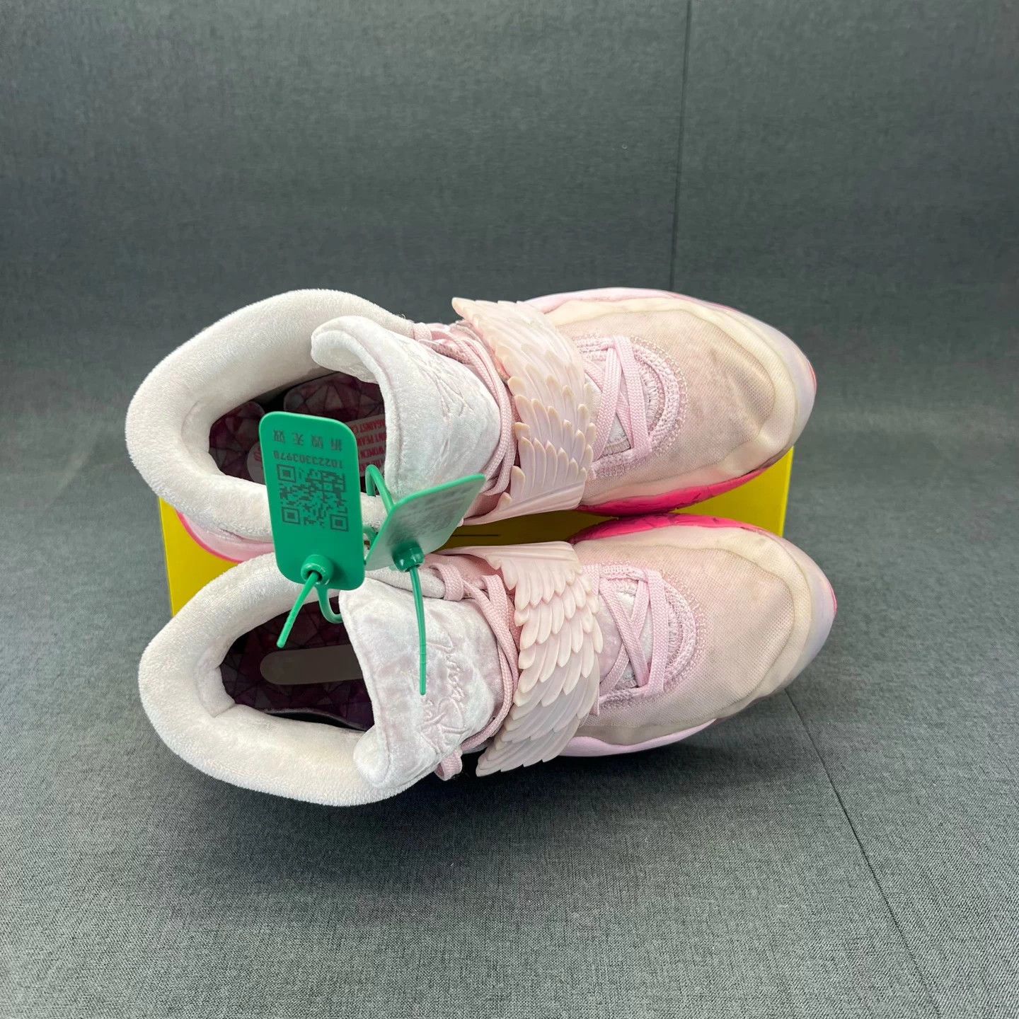 Nike KD12 Breast Cancer 42 w/ Box 699 CH19147 Size US 8.5 / EU 41-42 - 7 Thumbnail
