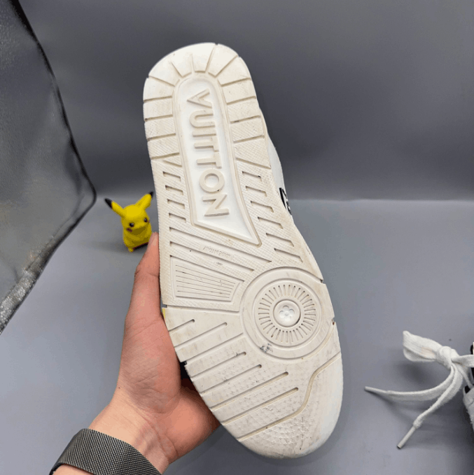 Louis Vuitton Louis Vuitton low-top shoes Size US 9 / EU 42 - 7 Thumbnail