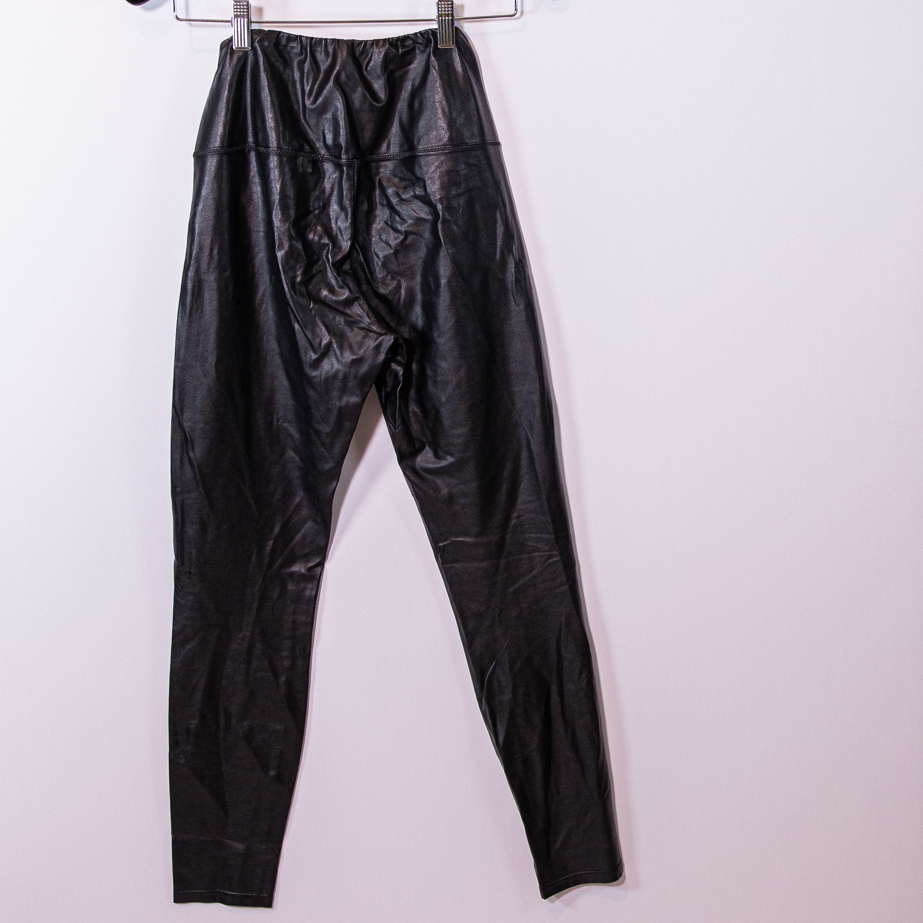 Aritzia Wilfred Free Aritzia Faux Vegan Leather Size 25" / US 0 / IT 36 - 3 Thumbnail