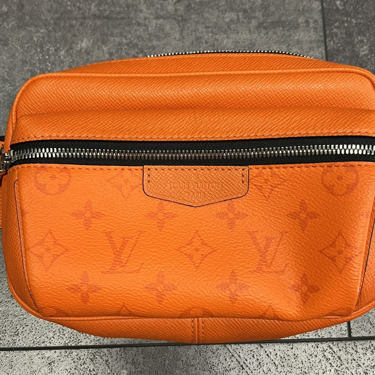 Louis Vuitton Louis Vuitton Messenger Monogram Eclipse Volcano Orange Size ONE SIZE - 2 Thumbnail