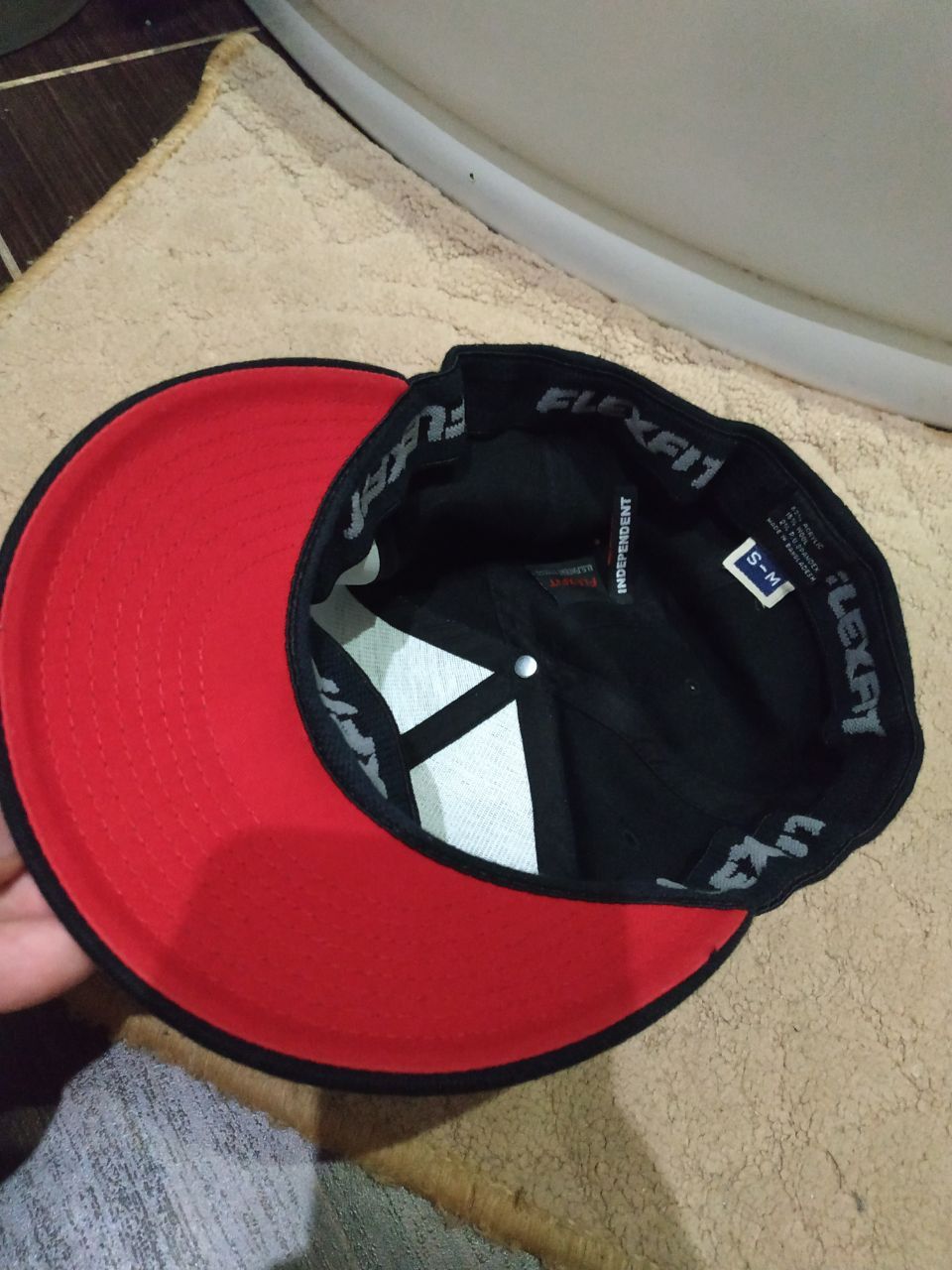Italia Independent Independent Truck Co. Cross Logo Flexfit Hat Black/Red Size ONE SIZE - 11 Thumbnail