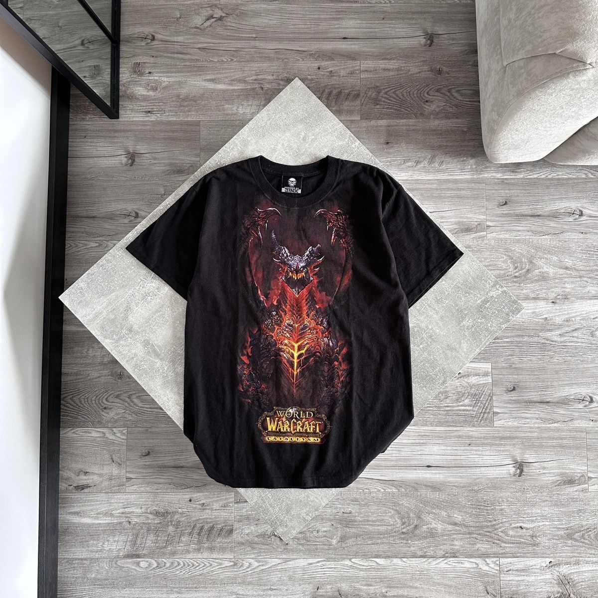 The Game Vintage 00s World Of Warcraft Cataclysm tee og y2k Deathwing Size US M / EU 48-50 / 2 - 2 Thumbnail