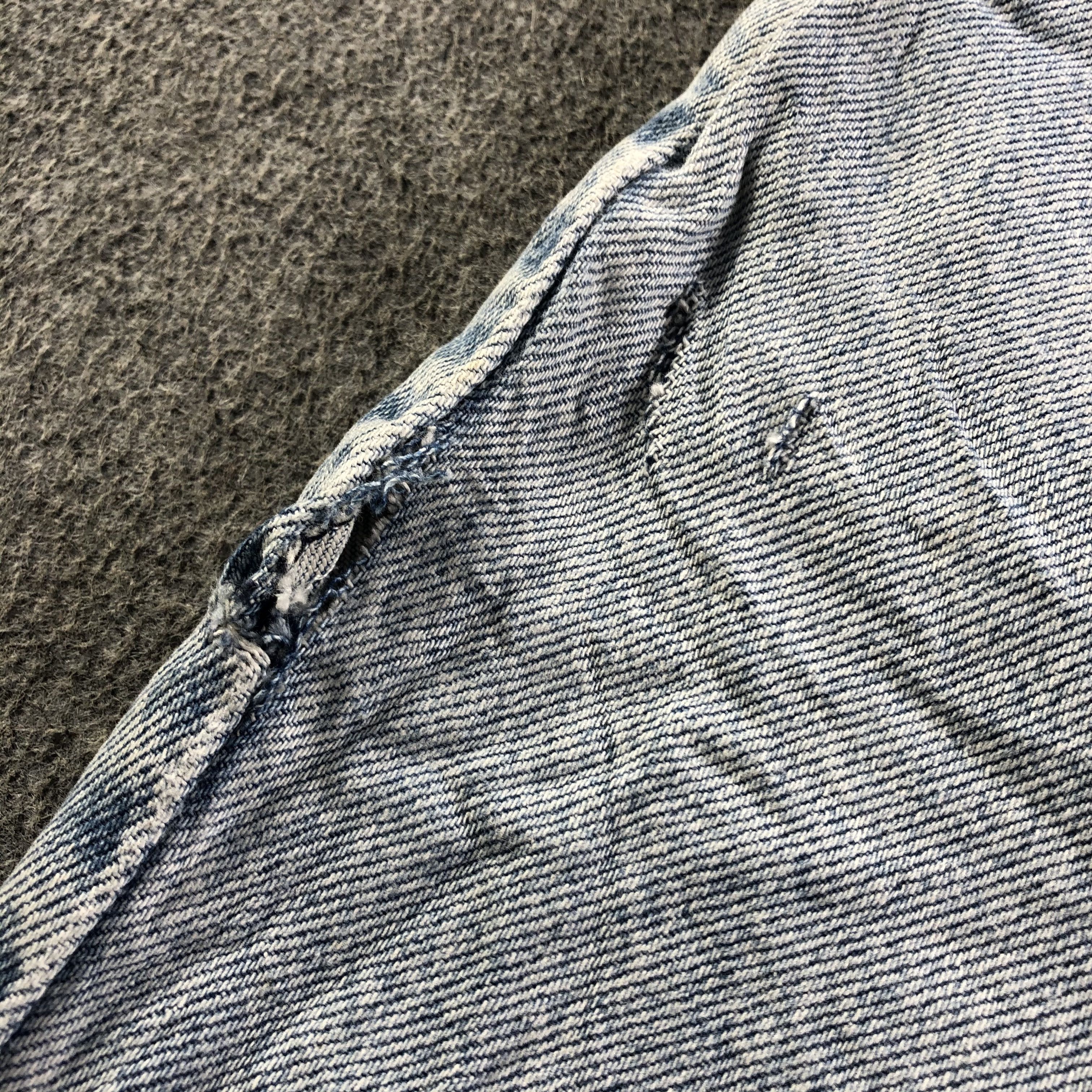 Levi's Vintage 90s Light Wash Levis Jeans-J3316 Size US 33 - 8 Thumbnail