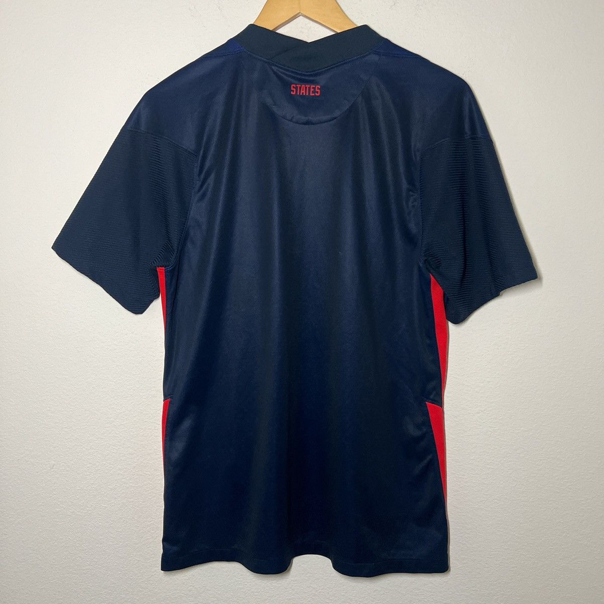 Nike USA 2020-2021 Away Jersey | Vintage Soccer Size US M / EU 48-50 / 2 - 3 Thumbnail