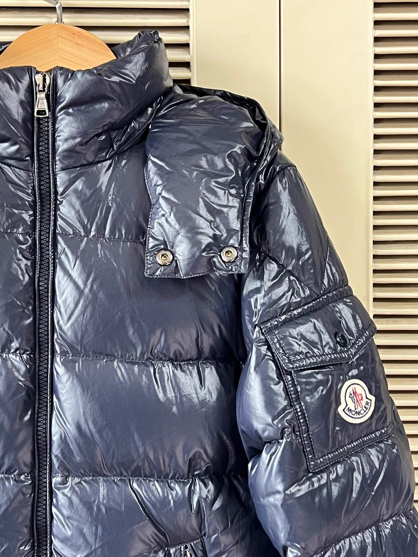 Moncler Moncler Maya Navy Shiny Hooded Short Down Jacket Size 12 Size XXS / US 00 / IT 34 - 3 Thumbnail